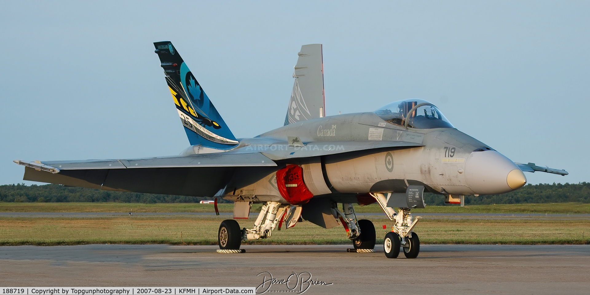 188719, McDonnell Douglas CF-188A Hornet C/N 0178/A139, CF-18 Demo put away for the night