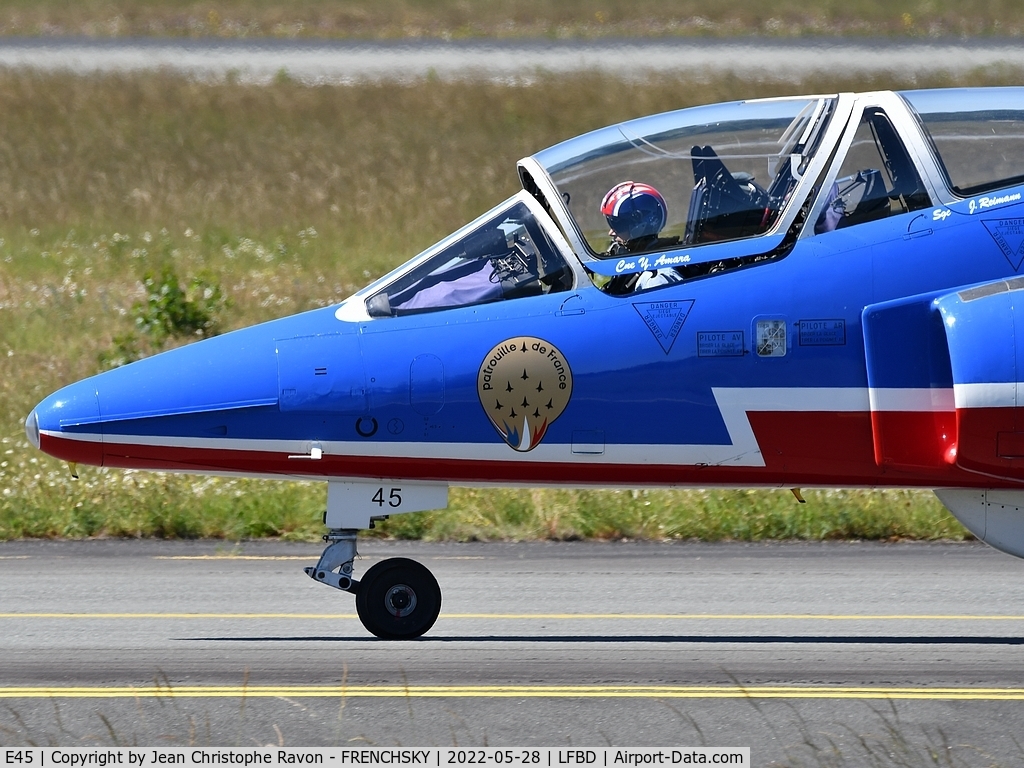 E45, Dassault-Dornier Alpha Jet E C/N E45, Patrouille de France, Captain Youness Amara - Athos 3