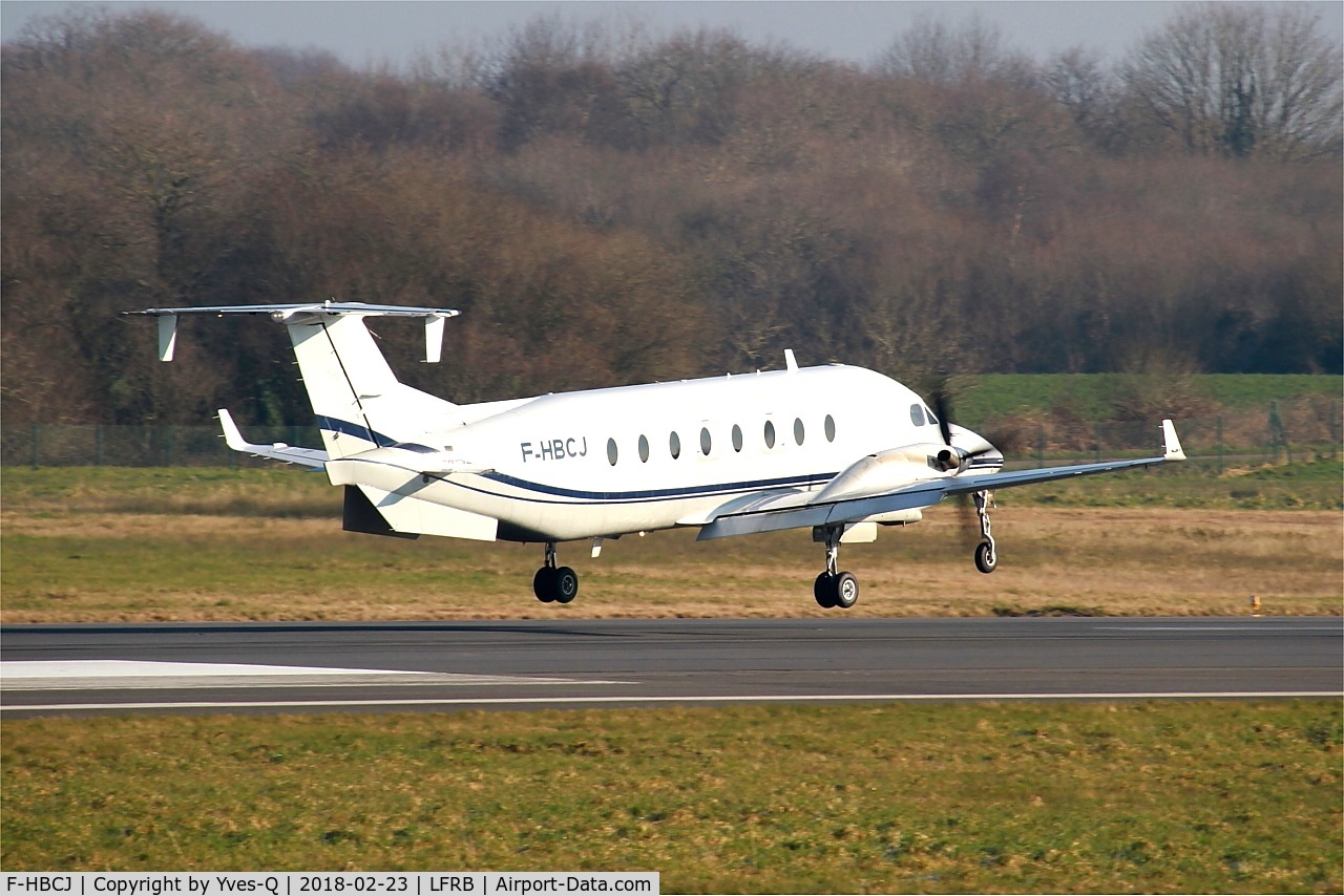 F-HBCJ, 1998 Beech 1900D C/N UE-338, Beech 1900D, Landing rwy 07R, Brest-Bretagne airport (LFRB-BES)