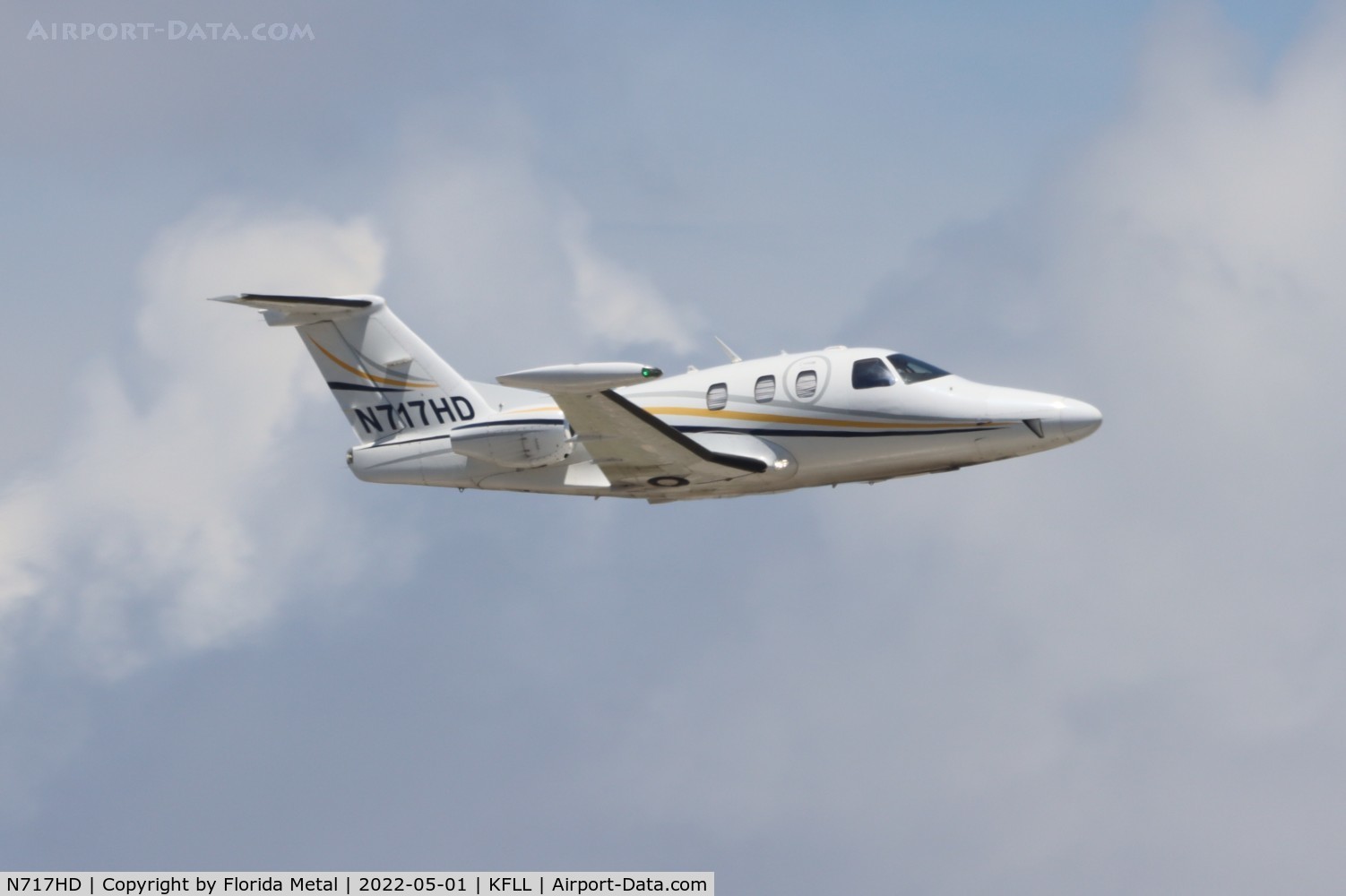 N717HD, 2007 Eclipse Aviation Corp EA500 C/N 000113, FLL 2022