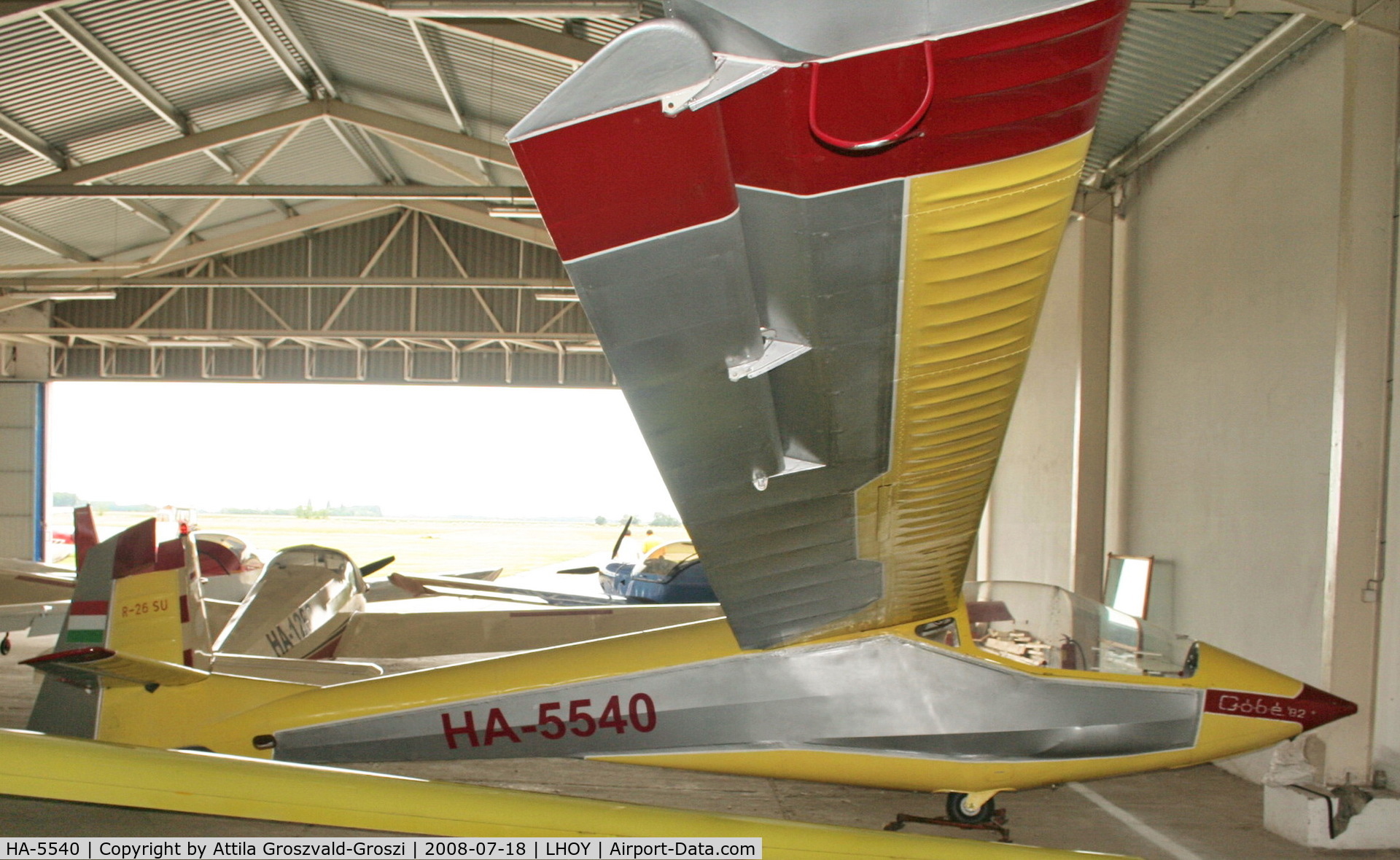 HA-5540, 1985 Rubik R-26SU Góbé 82 C/N AA800056, LHOY - Öcsény Airport, Hungary