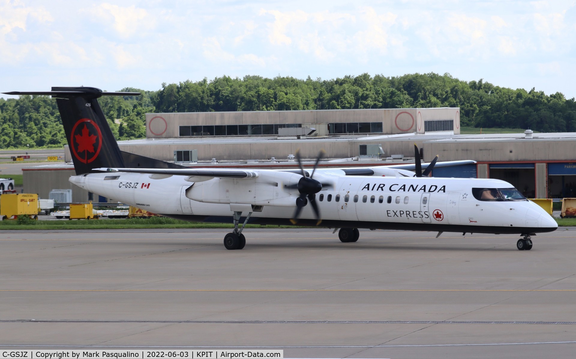 C-GSJZ, 2015 Bombardier DHC-8-402 Dash 8 C/N 4510, DHC-8-402