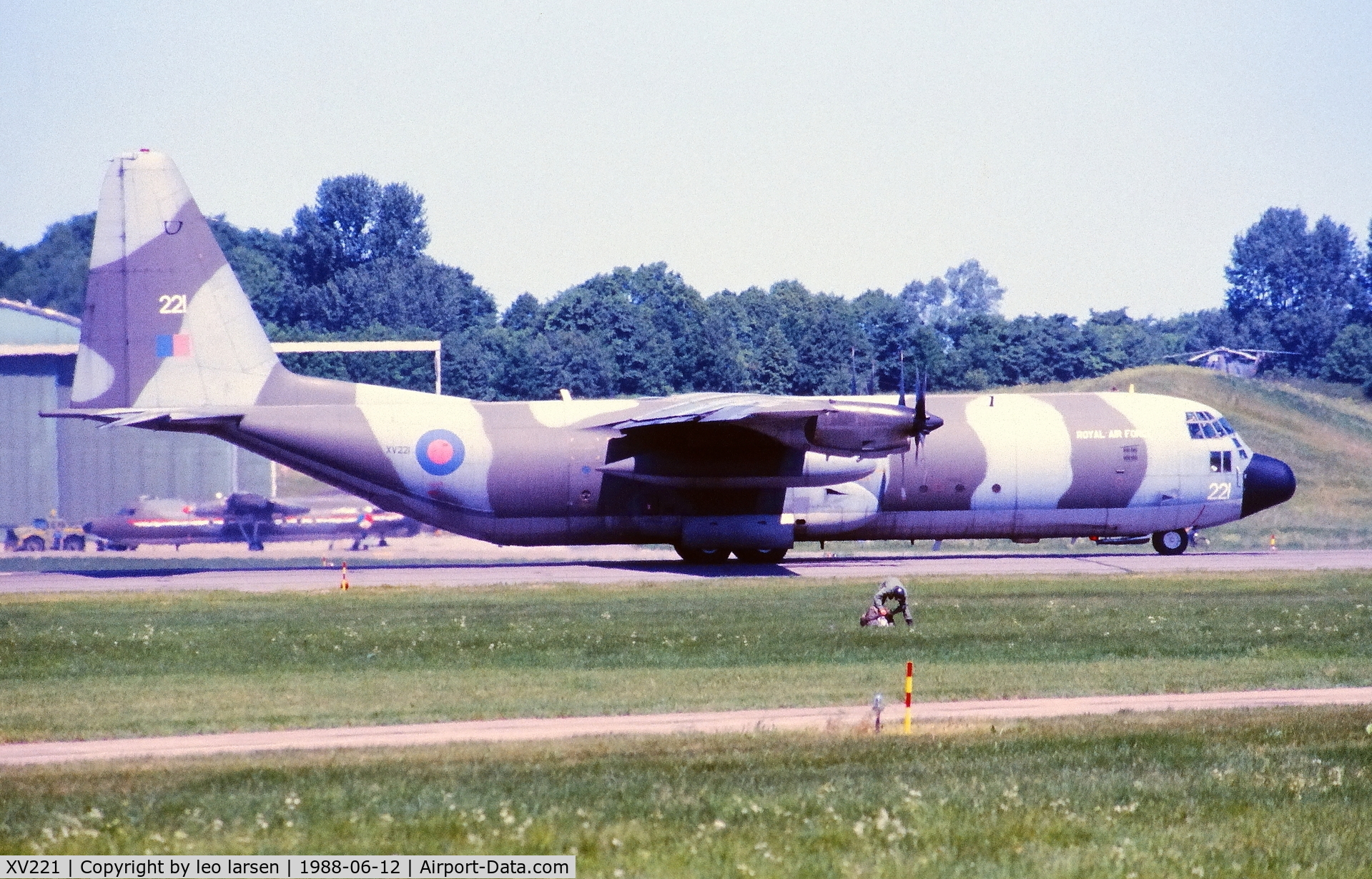 XV221, 1967 Lockheed C-130K Hercules C.3 C/N 382-4251, Værløse Air Base 12.6.1988