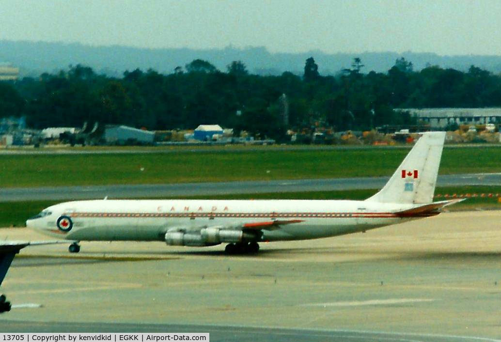 13705, 1971 Boeing CC-137 C/N 20319, At Gatwick circa 1989.