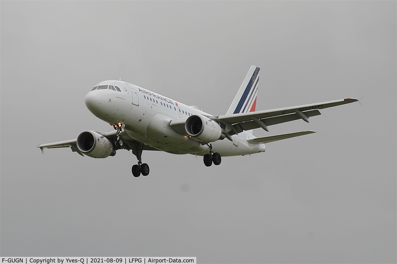 F-GUGN, 2006 Airbus A318-111 C/N 2918, Airbus A318-111, Short approach rwy 26L, Roissy Charles De Gaulle airport (LFPG-CDG)