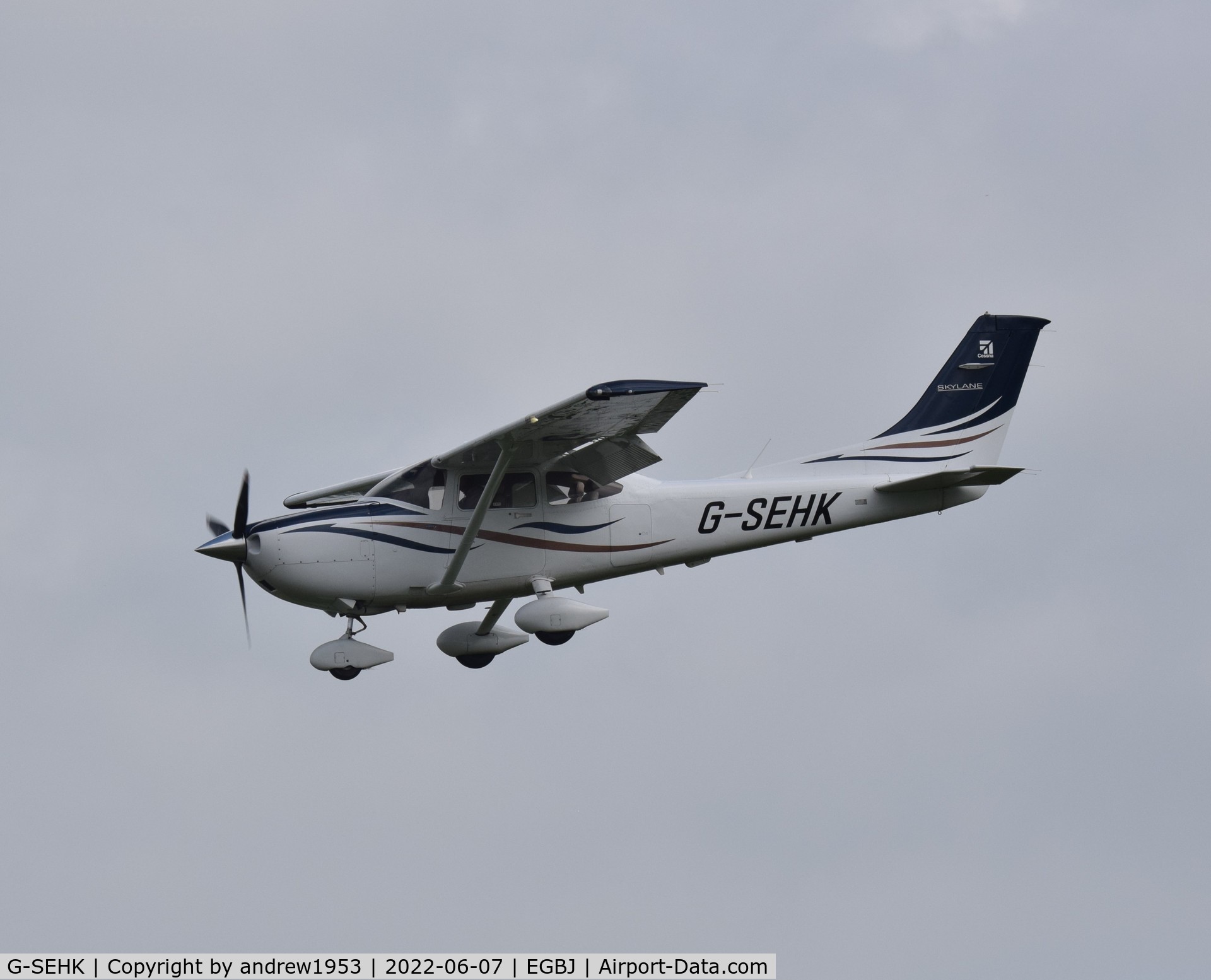 G-SEHK, 2008 Cessna 182T Skylane C/N 18282132, G-SEHK at Gloucestershire Airport.