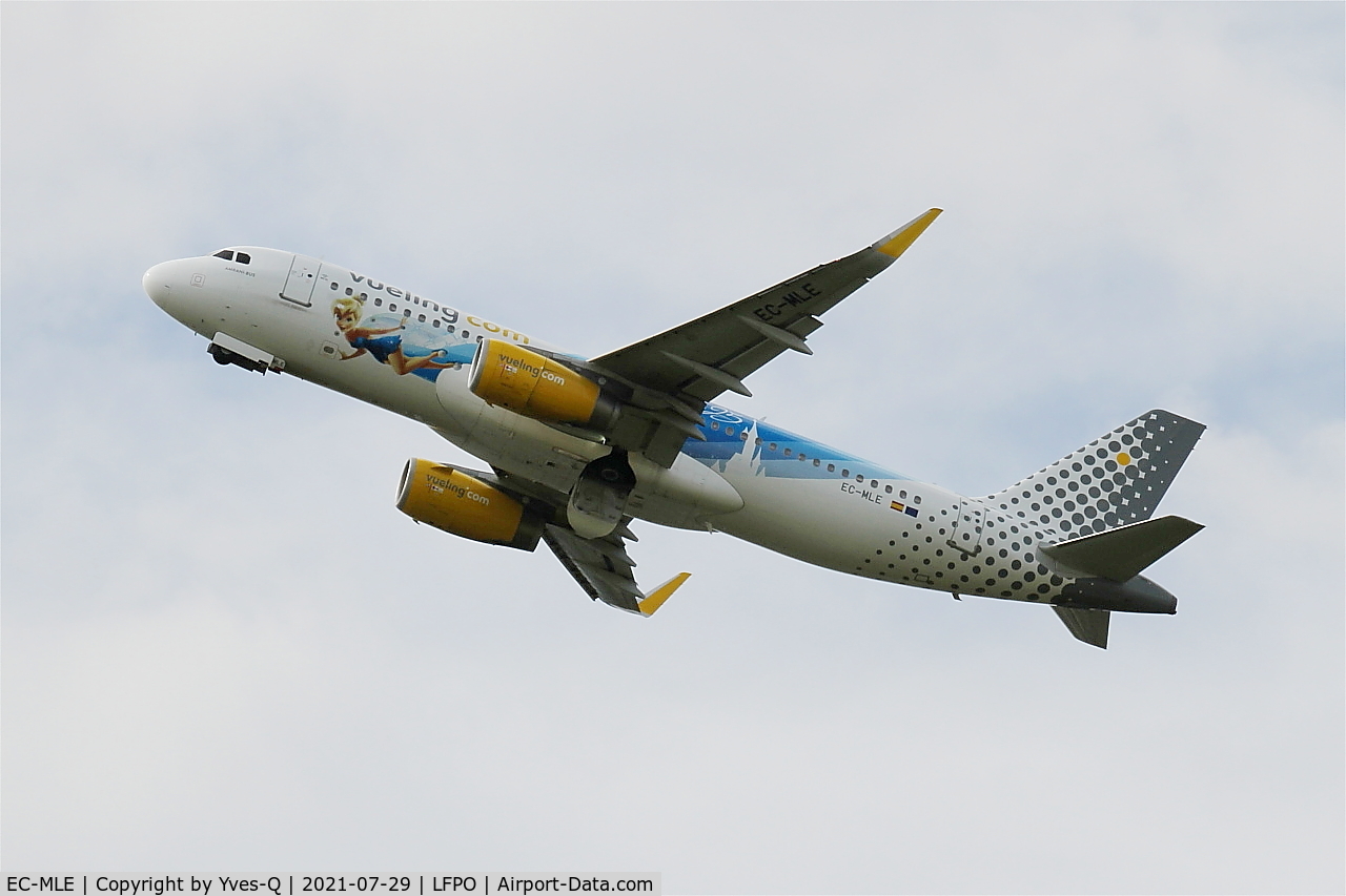 EC-MLE, 2016 Airbus A320-232 C/N 7109, Airbus A320-232, Take off rwy 24, Paris Orly airport (LFPO-ORY)