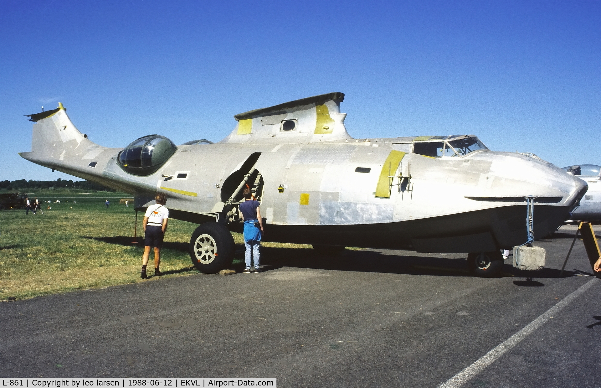 L-861, Consolidated PBY-6A Catalina C/N 2105, Værløse Air Base 12.6.1988 duing restoration