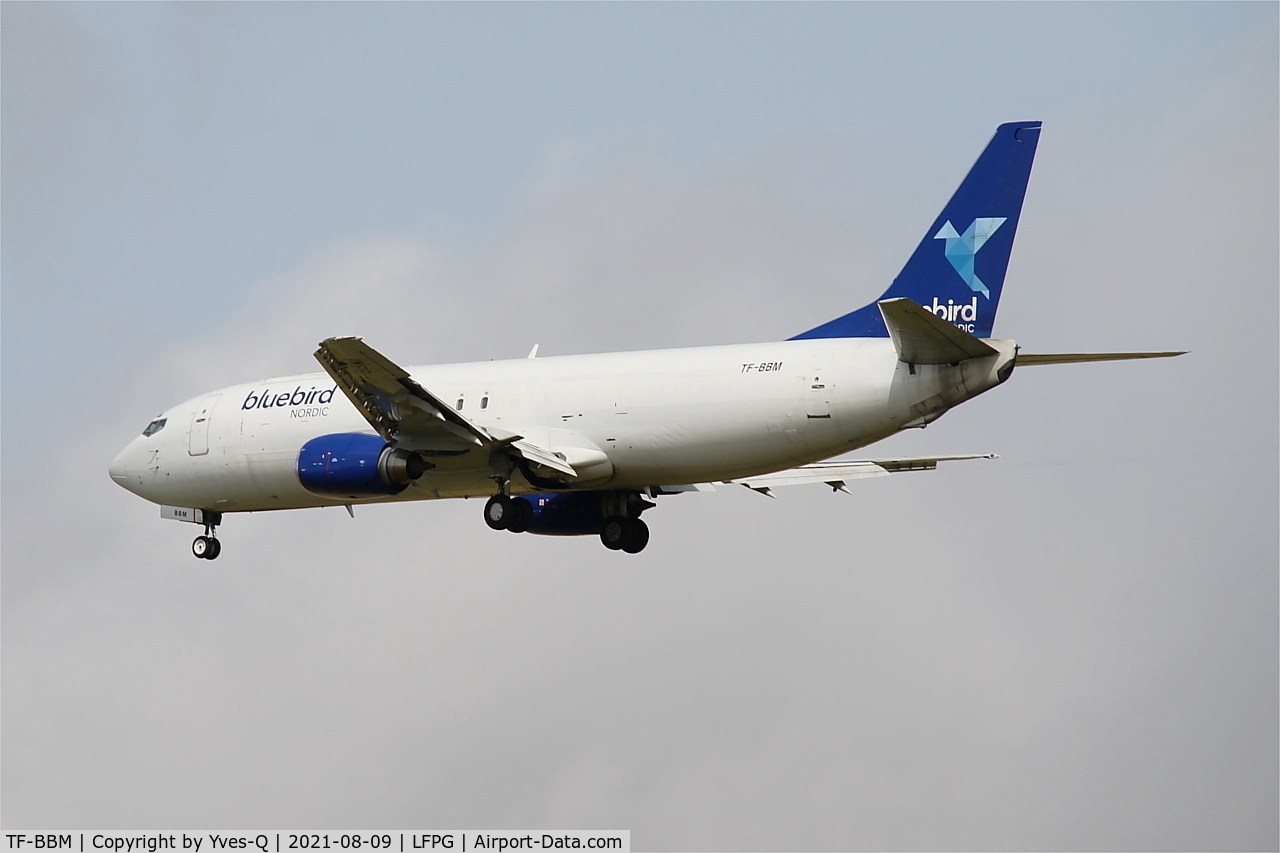 TF-BBM, 1994 Boeing 737-4Q8(SF) C/N 25376, Boeing 737-4Q8(SF), On final rwy 26L, Roissy Charles De Gaulle airport (LFPG-CDG)