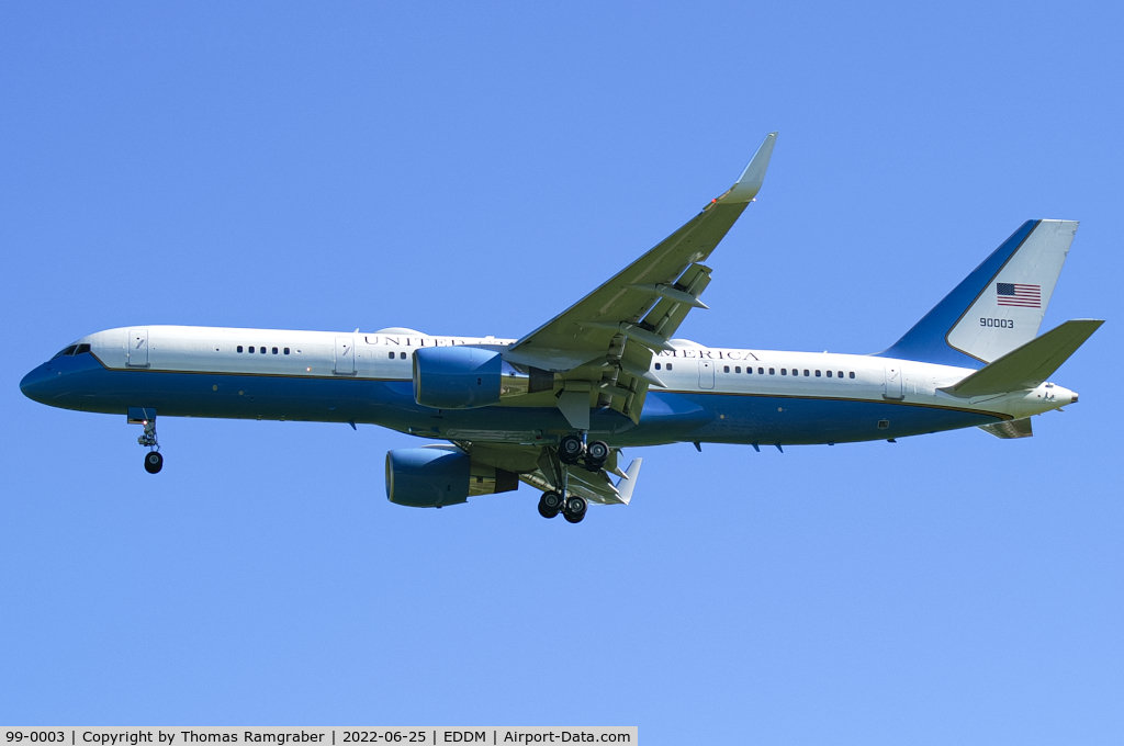 99-0003, 1998 Boeing C-32A (757-200) C/N 29027, USA - Air Force Boeing C-32A (757-200)