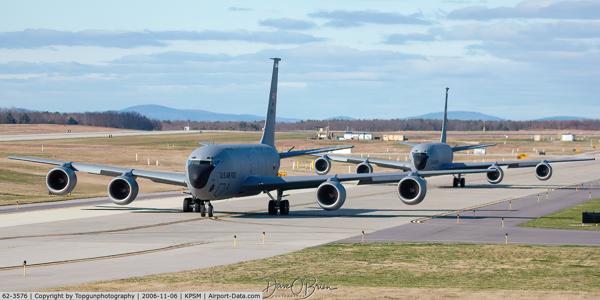 62-3576, 1962 Boeing KC-135R Stratotanker C/N 18559, PACK11 & 12 taxiing up to RW34