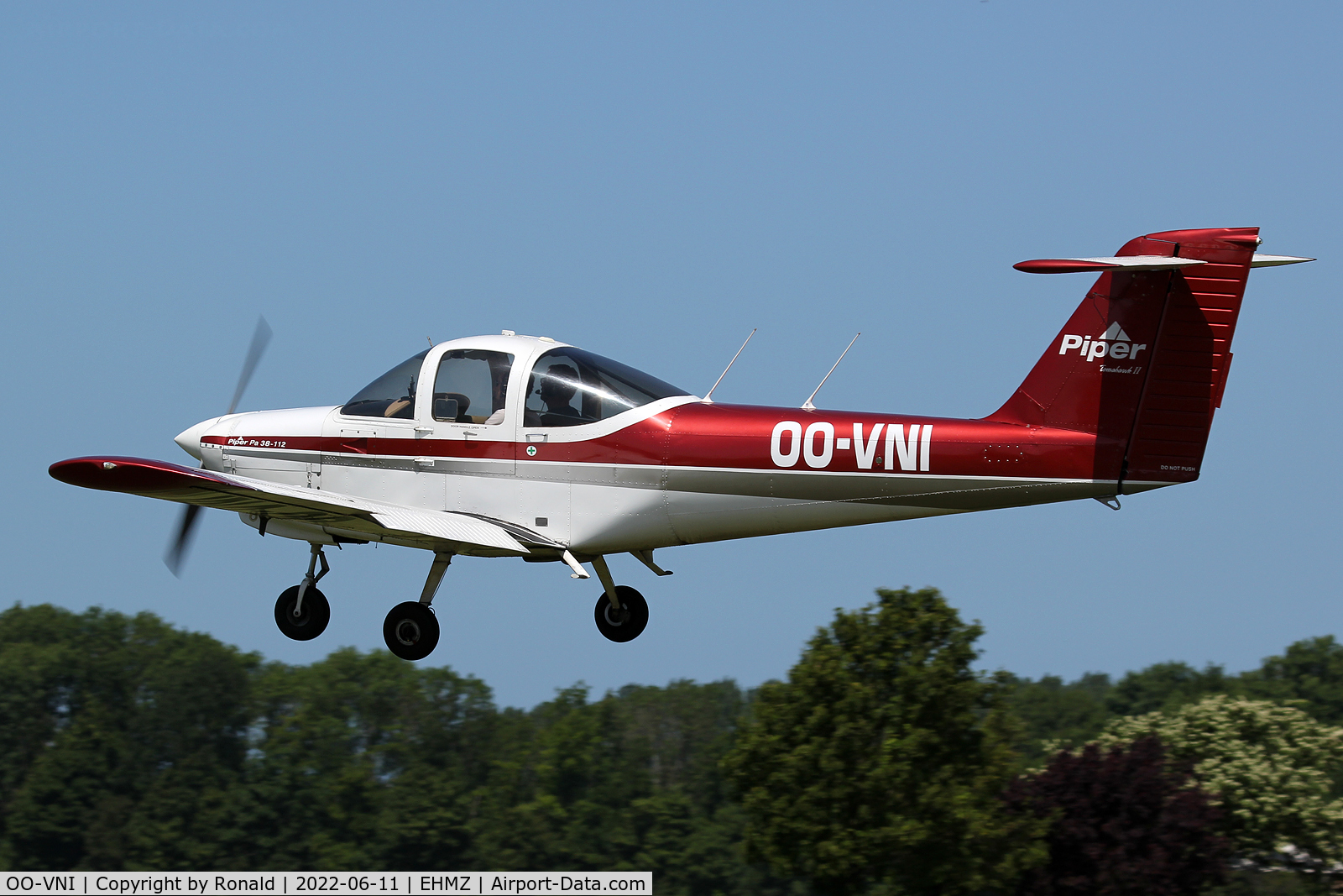 OO-VNI, 1979 Piper PA-38-112 Tomahawk C/N 38-79A0233, at ehmz