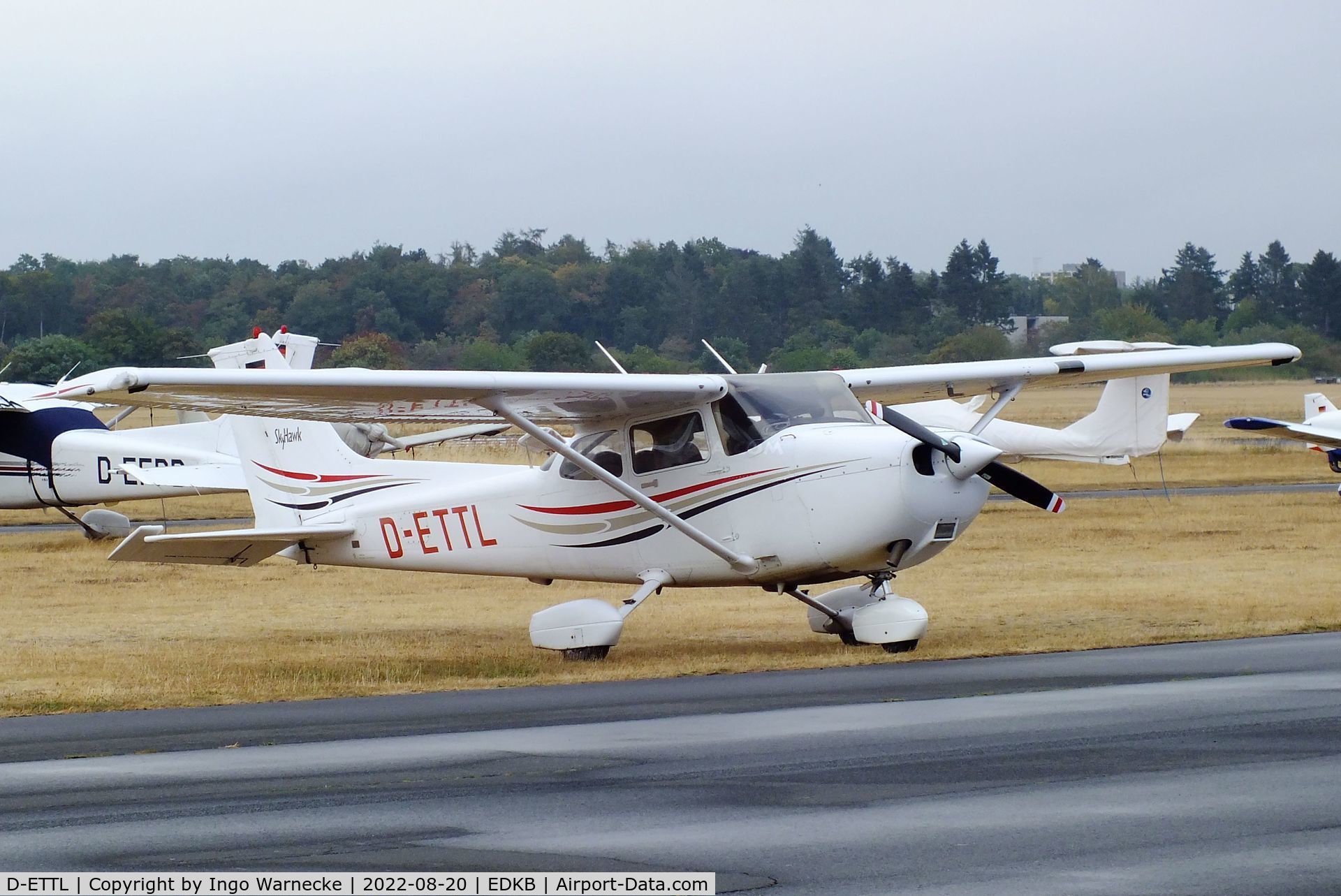 D-ETTL, 2004 Cessna 172R Skyhawk C/N 17281217, Cessna 172R Skyhawk at Bonn-Hangelar airfield during the Grumman Fly-in 2022
