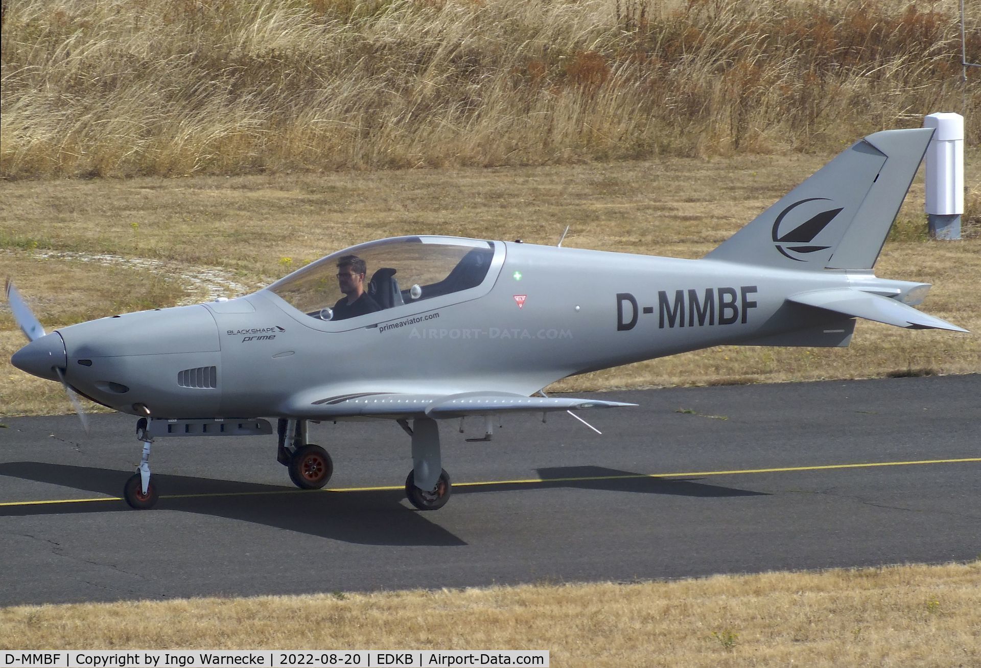 D-MMBF, Blackshape Prime BS-100 C/N not found_D-MMBF, Blackshape Prime BS-100 at Bonn-Hangelar airfield during the Grumman Fly-in 2022