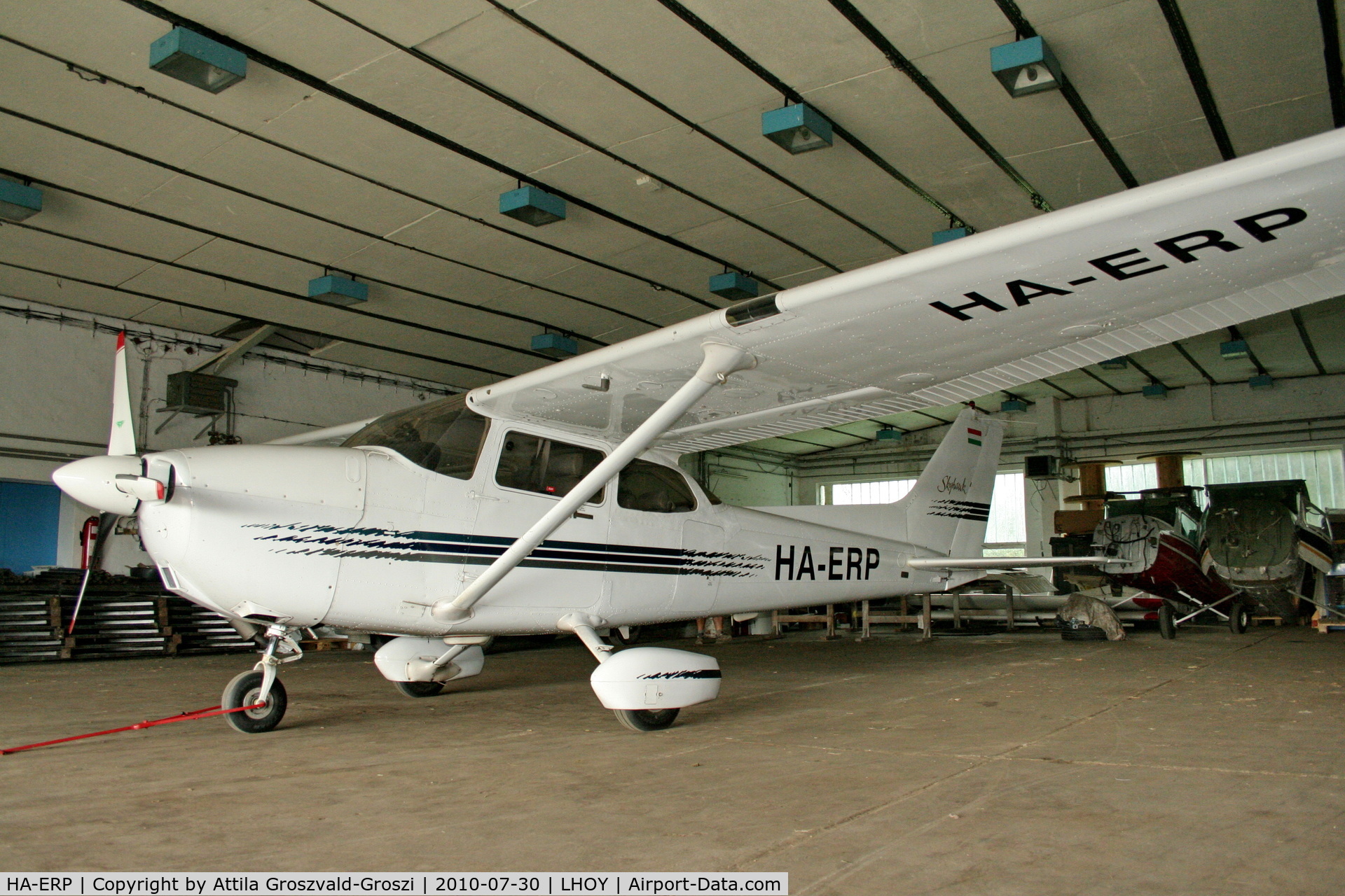 HA-ERP, 1997 Cessna 172R C/N 17280068, LHOY - Öcsény Airport, Hungary