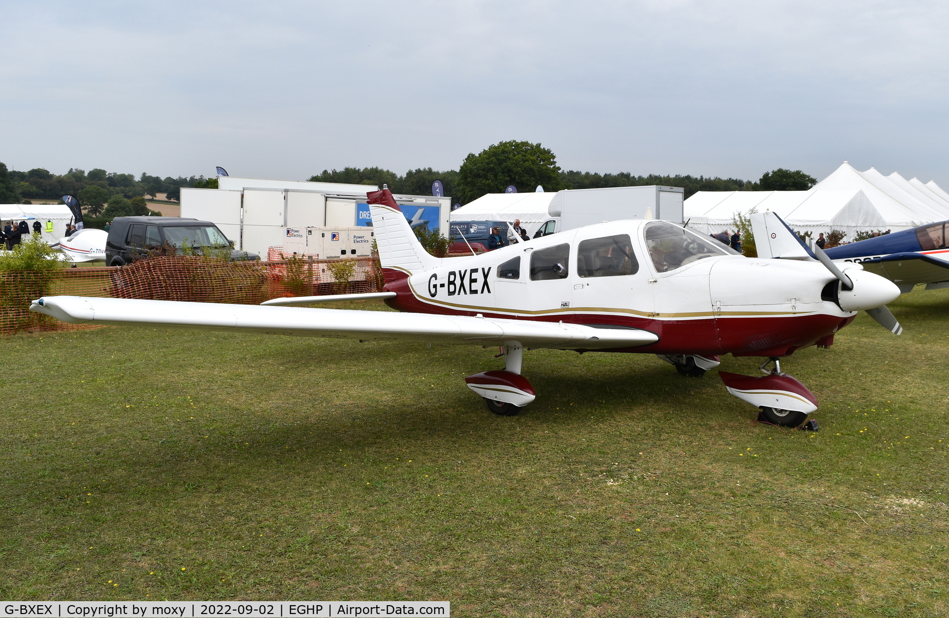 G-BXEX, 1977 Piper PA-28-181 Cherokee Archer II C/N 28-7790463, Piper PA-28-181 Cherokee Archer II at Popham. Ex N3562Q