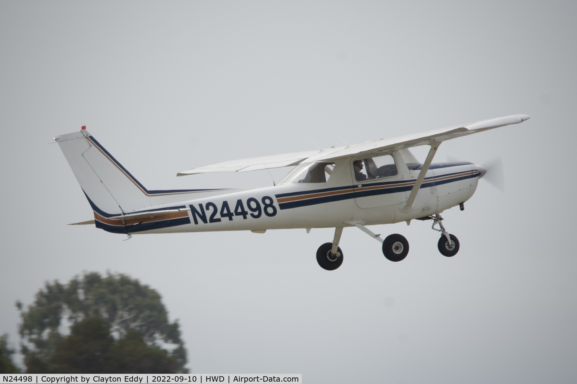 N24498, 1977 Cessna 152 C/N 15280290, Hayward airport in California 2022.