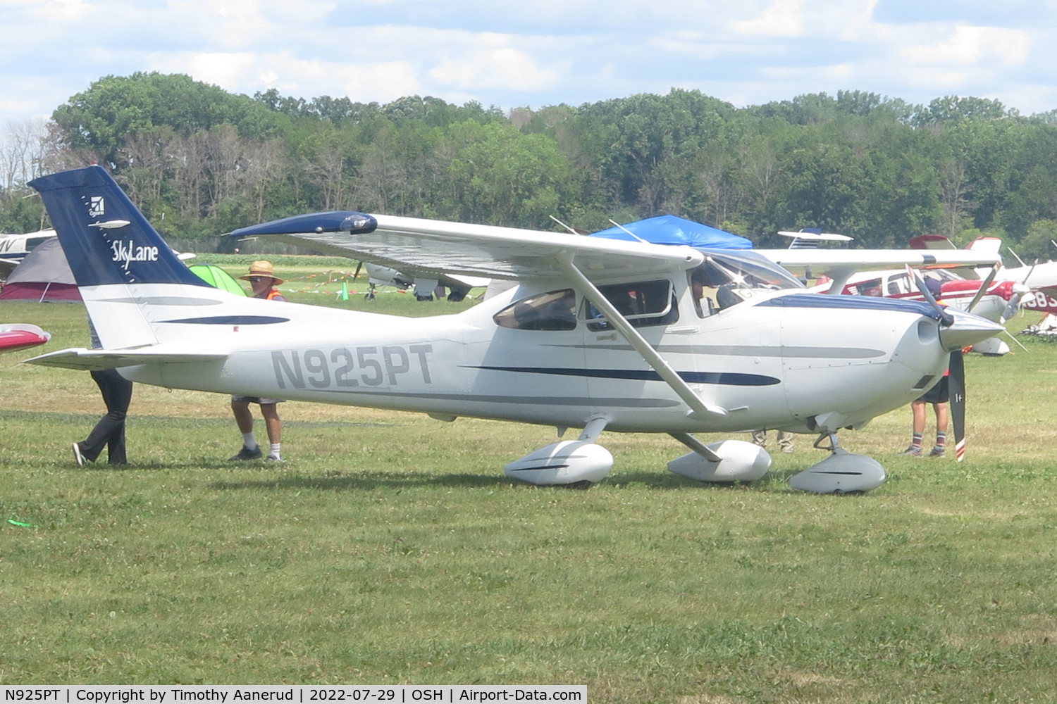 N925PT, 2003 Cessna 182T Skylane C/N 18281217, 2003 Cessna 182T, c/n: 18281217, AirVenture 2022