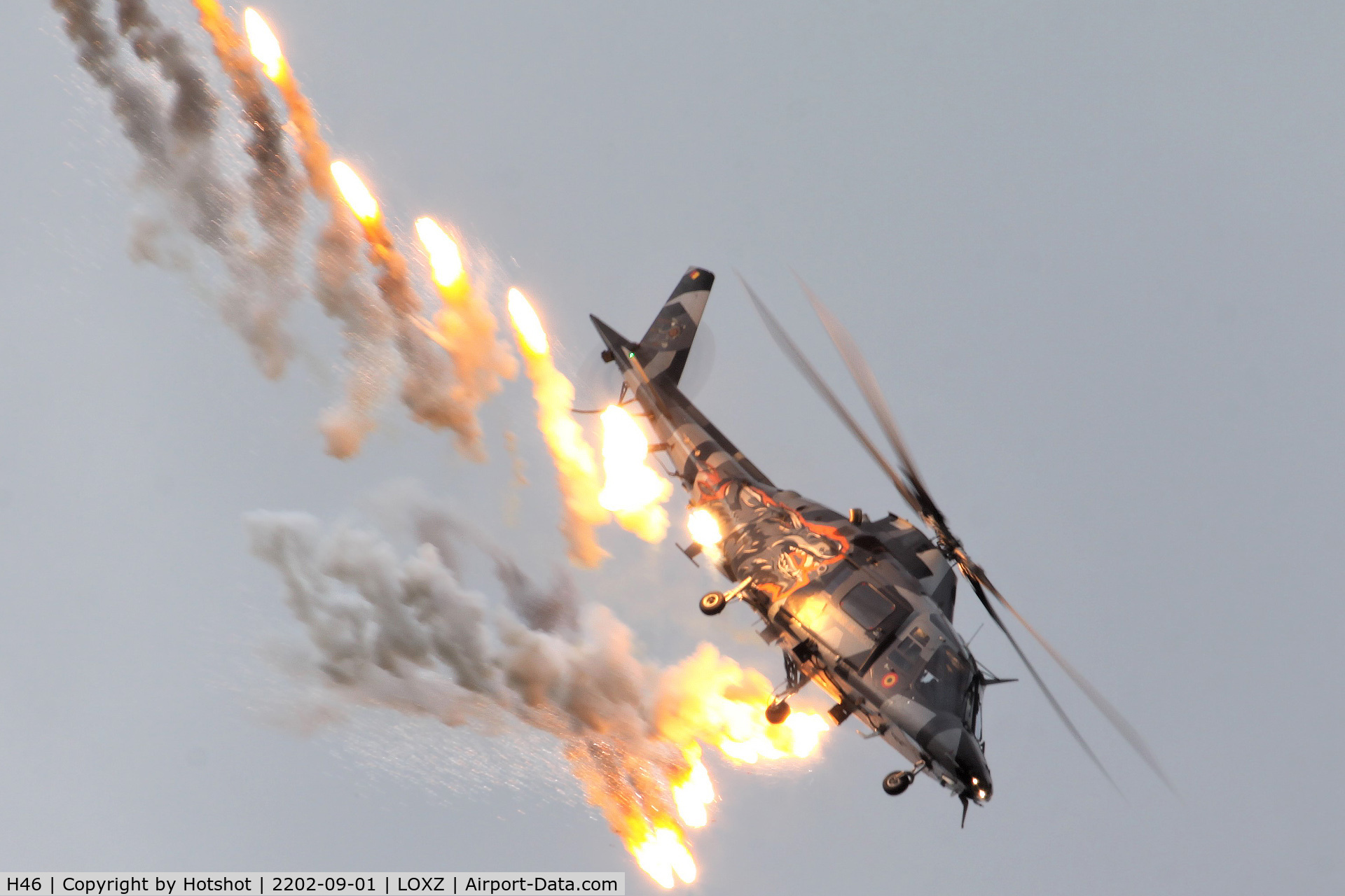 H46, Agusta A-109BA C/N 0300, Firing flares