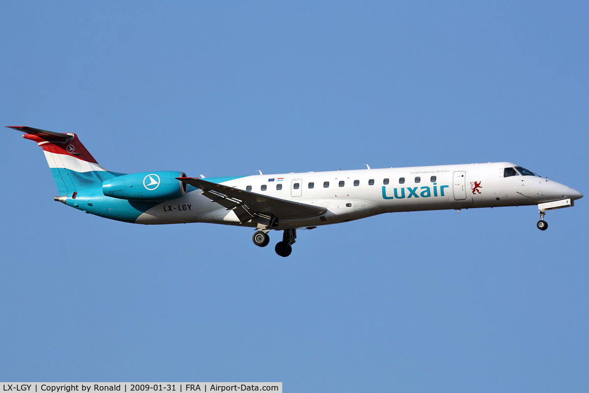 LX-LGY, 2000 Embraer EMB-145LU (ERJ-145LU) C/N 145242, at fra