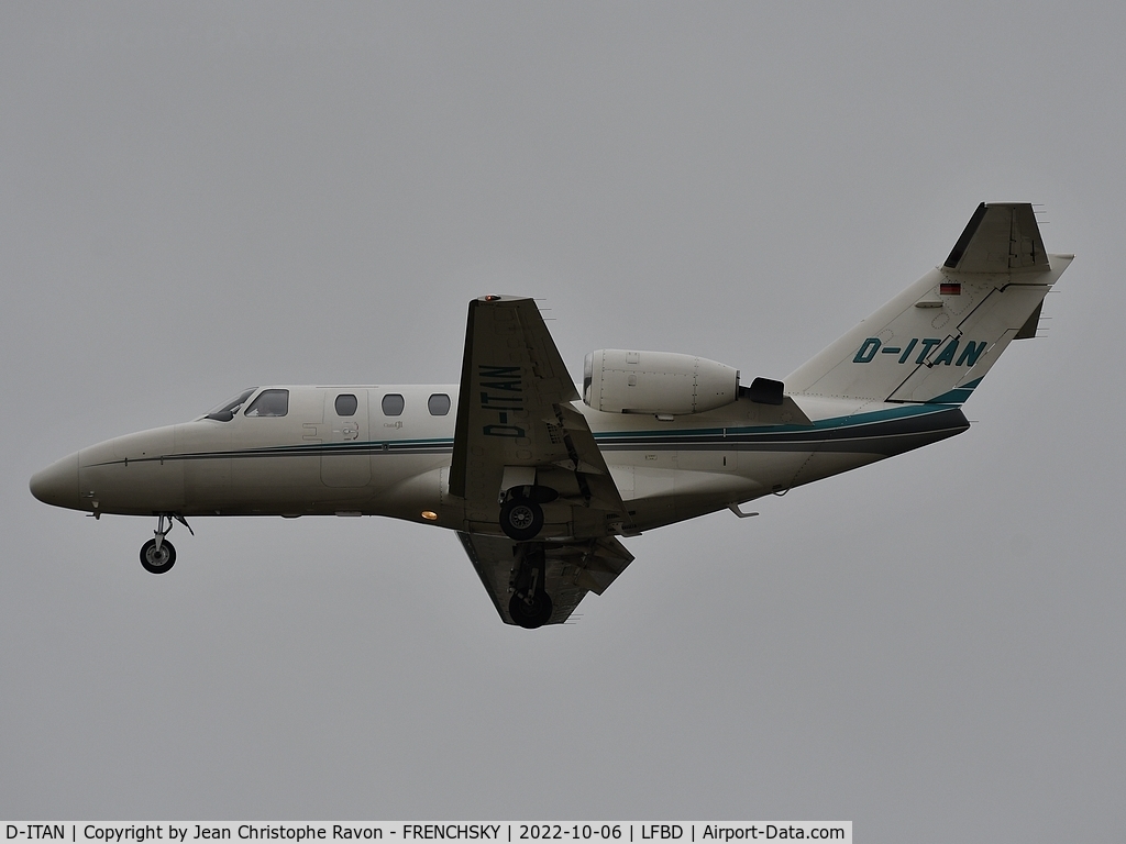 D-ITAN, 2000 Cessna 525 CitationJet CJ1 C/N 525-0399, Eisele Flugdienst, bad weather, landing runway 29 from LONDON BIGGIN HILL AIRPORT  BQH