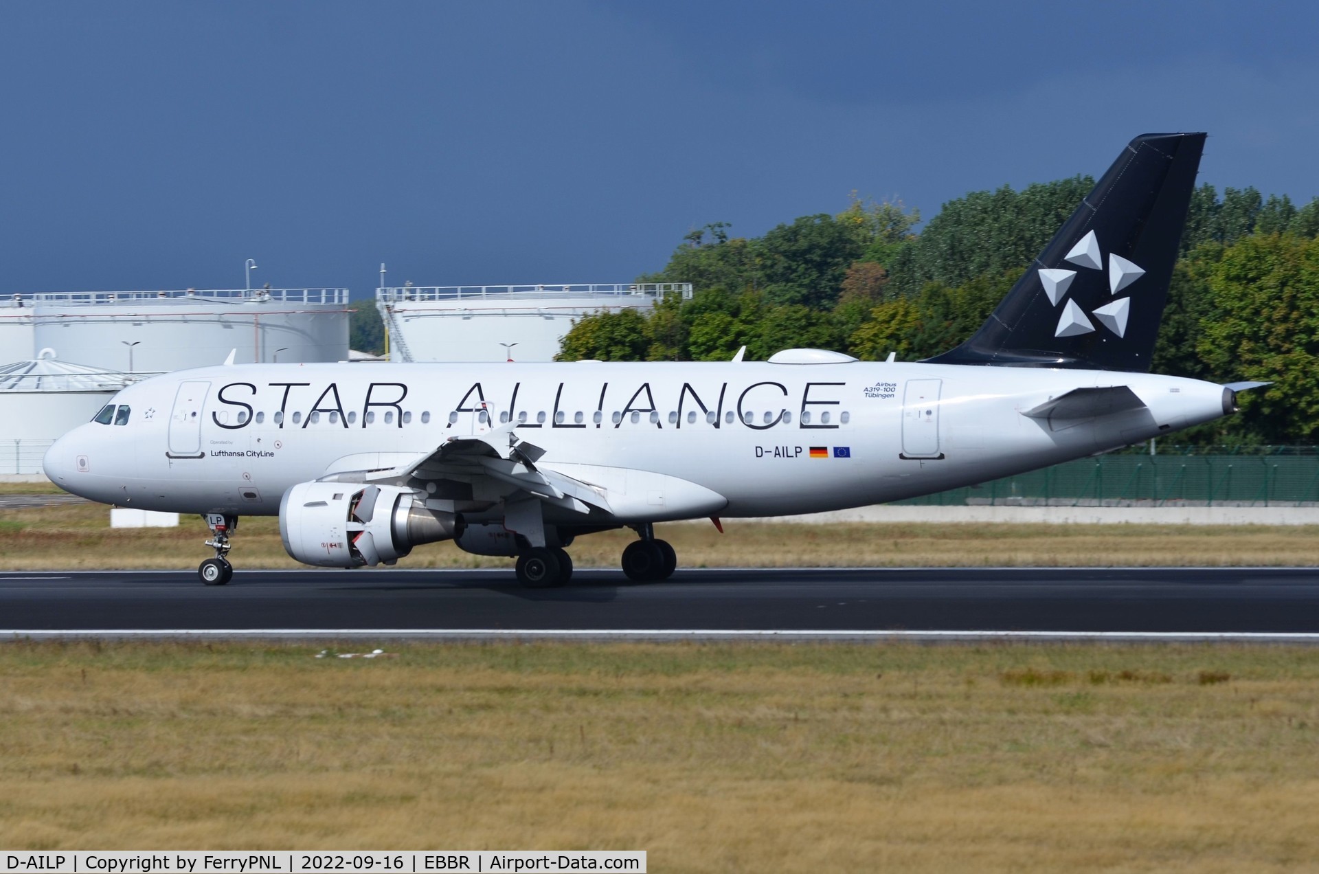 D-AILP, 1997 Airbus A319-114 C/N 717, Lufthansa A319 in Star Alliance cs