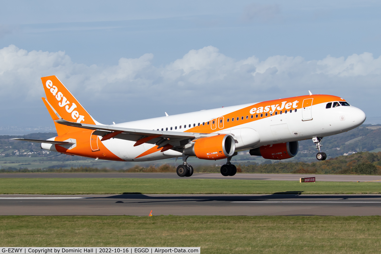 G-EZWY, 2014 Airbus A320-214 C/N 6267, BRS 17/10/22