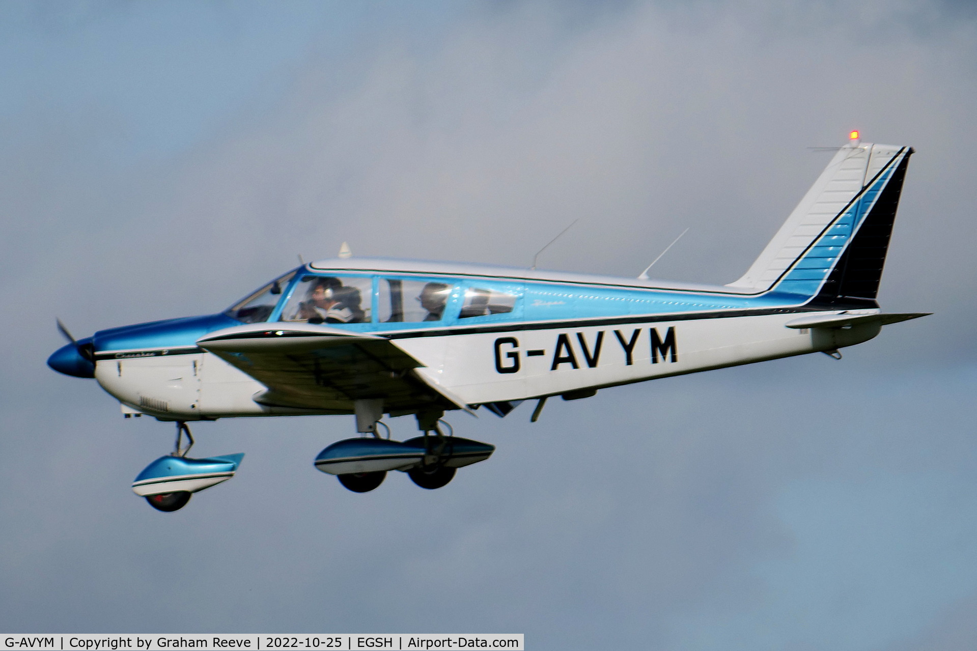 G-AVYM, 1968 Piper PA-28-180 Cherokee C/N 28-4638, Landing at Norwich.