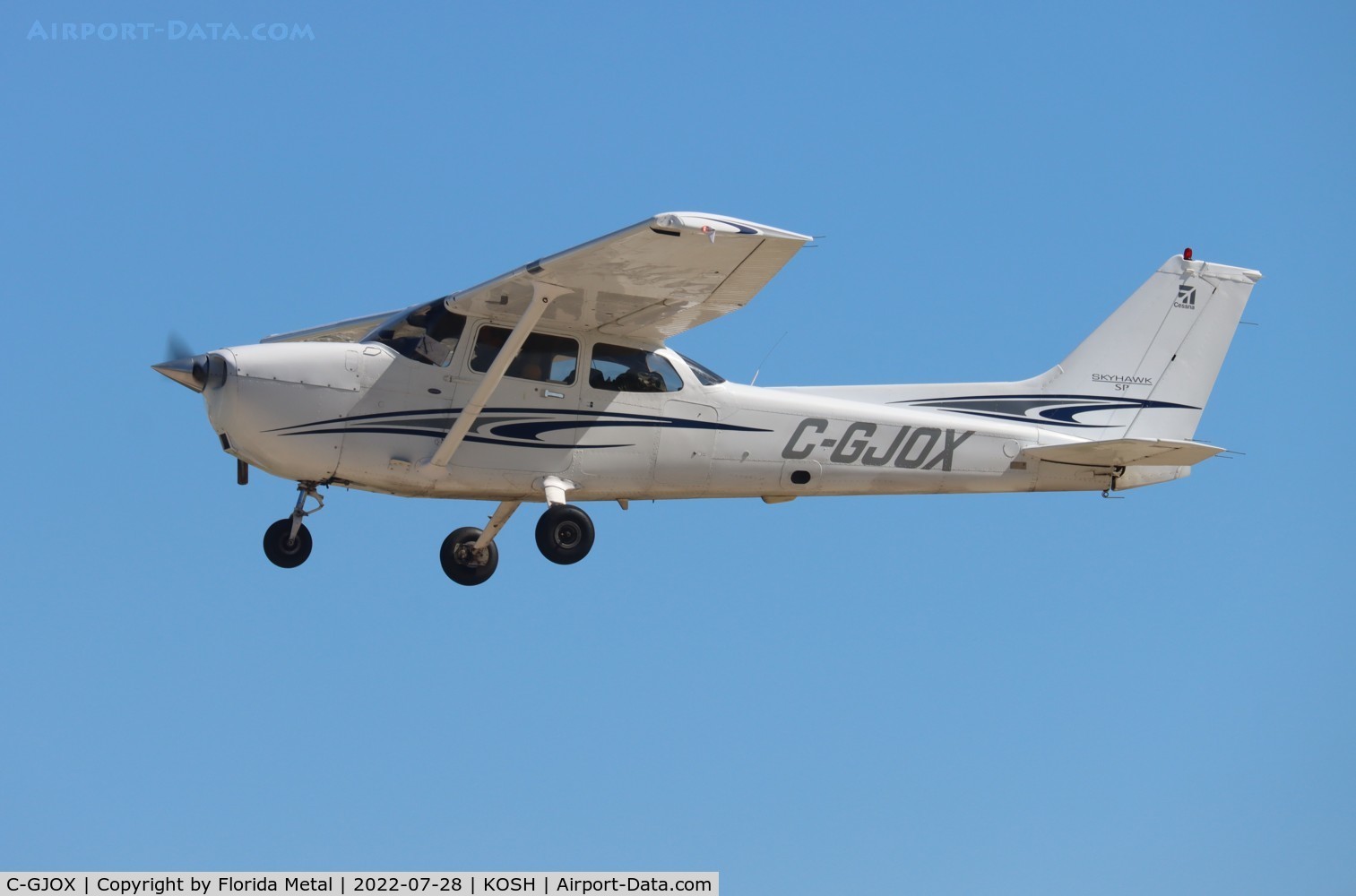 C-GJOX, 2005 Cessna 172S Skyhawk SP C/N 172S9867, OSH 2022