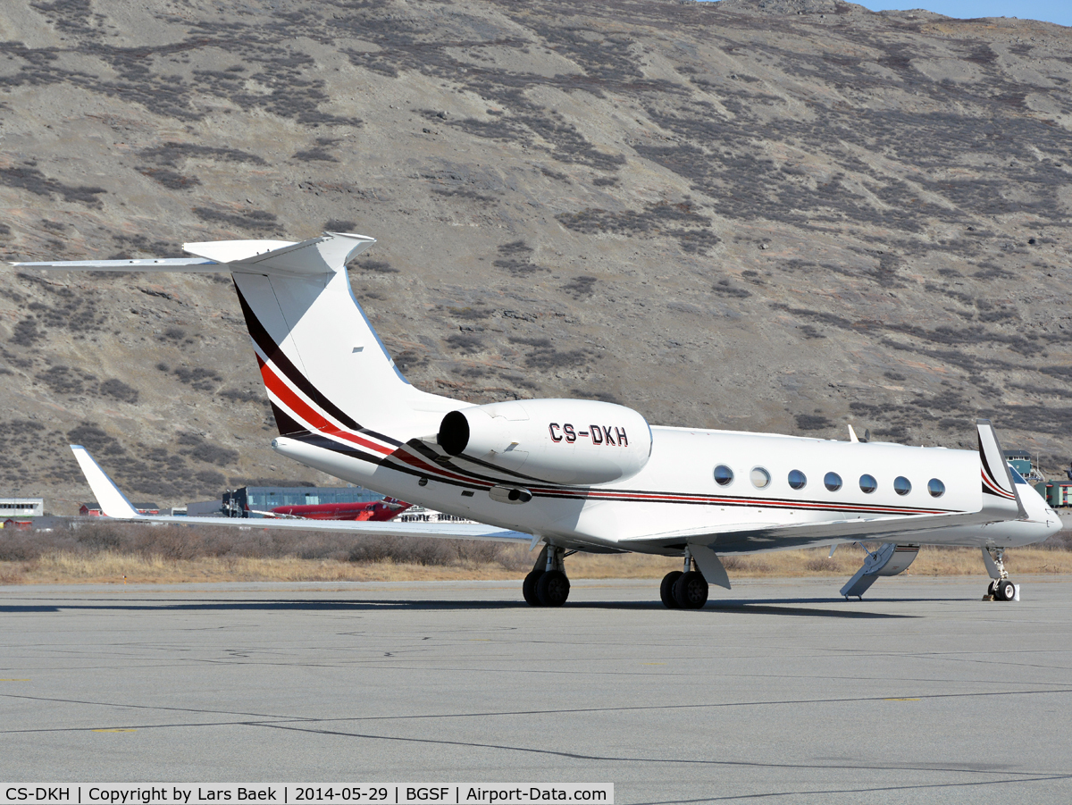 CS-DKH, 2007 Gulfstream Aerospace GV-SP (G550) C/N 5150, Parked