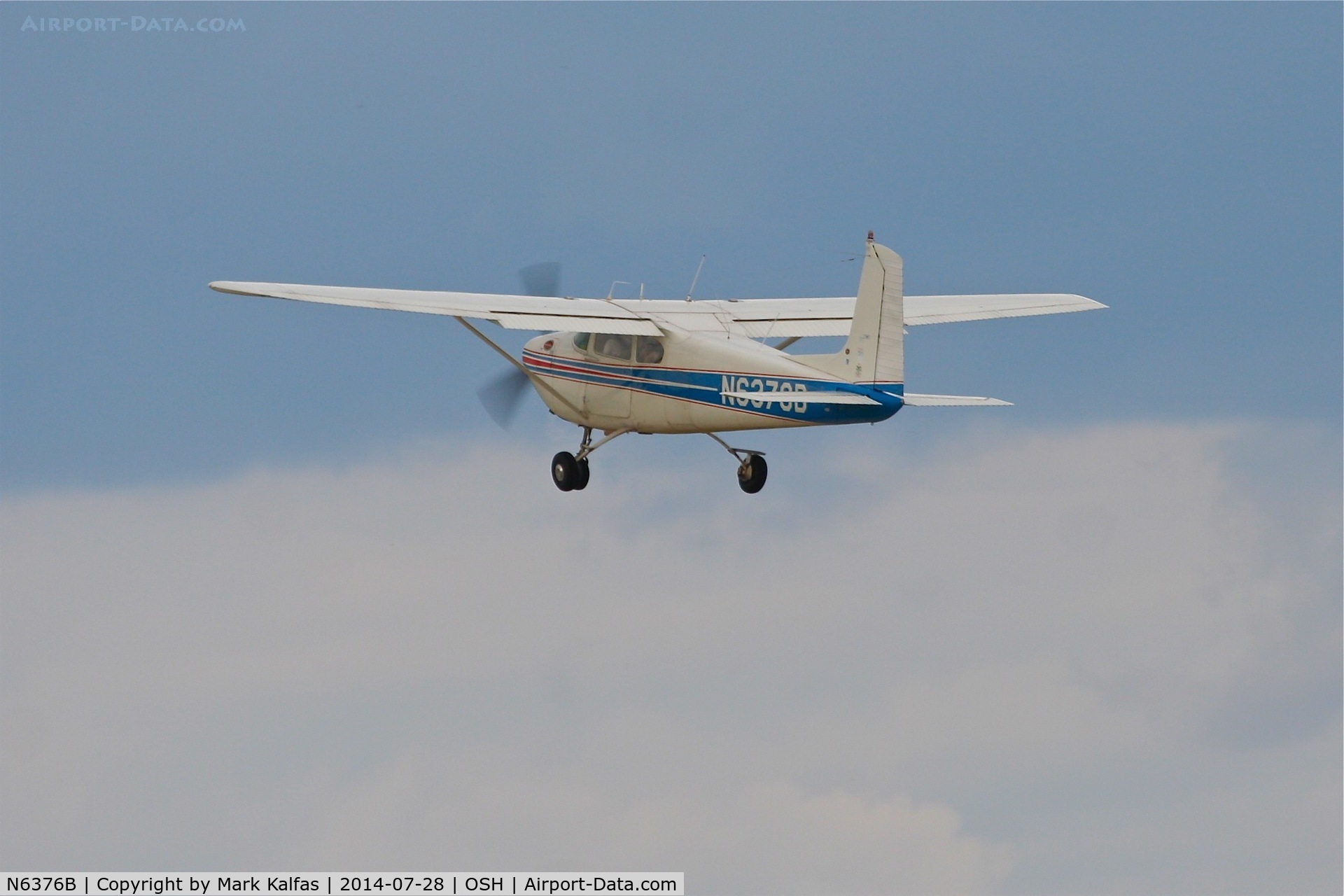 N6376B, 1957 Cessna 182A Skylane C/N 34276, Departing OSH