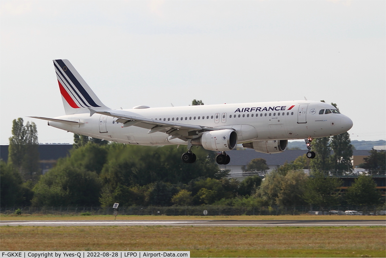 F-GKXE, 2002 Airbus A320-214 C/N 1879, Airbus A320-214, Landing rwy 06, Paris-Orly Airport (LFPO-ORY)