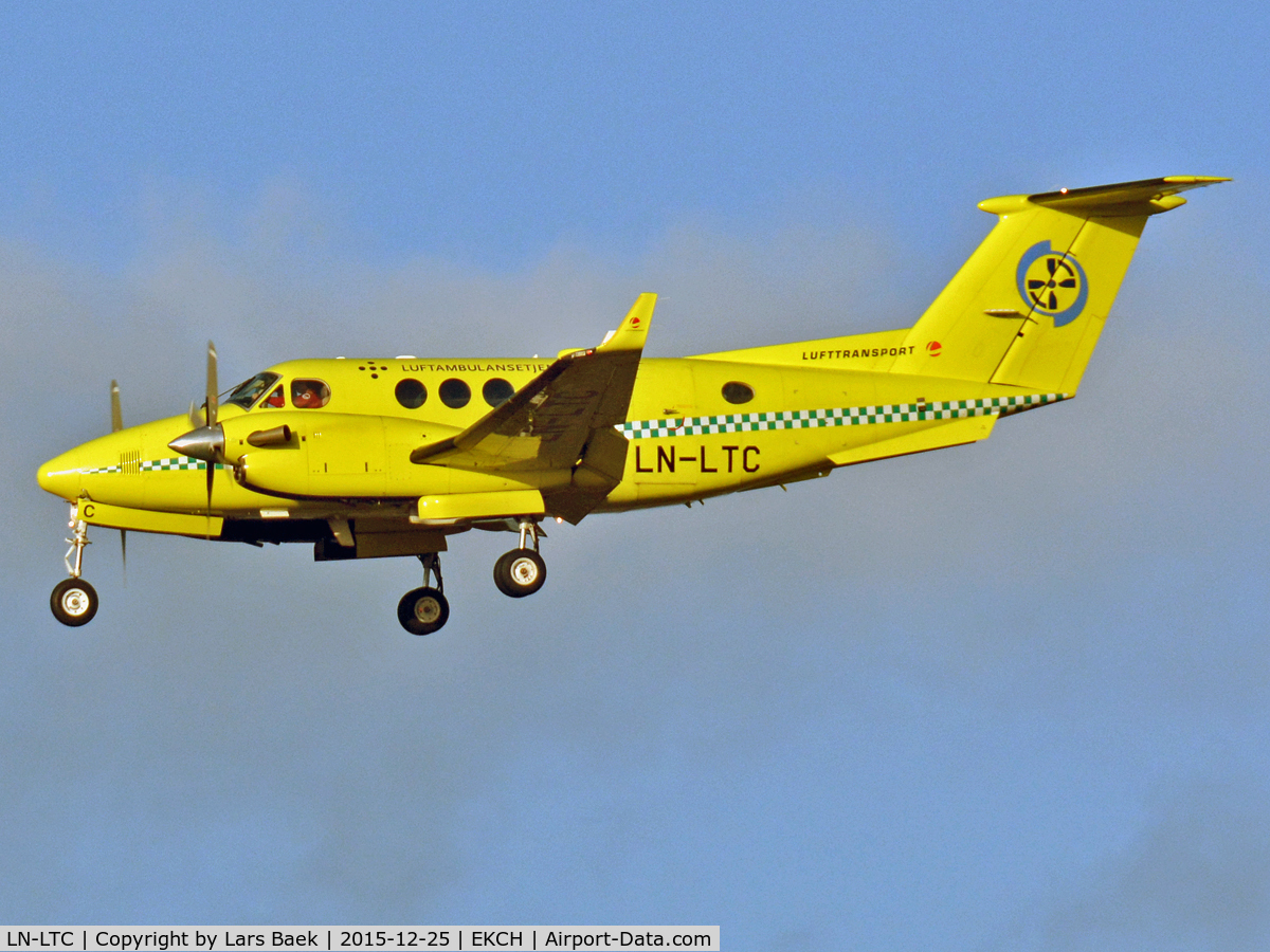 LN-LTC, 2008 Hawker Beechcraft B200 King Air C/N BB-2002, RWY22L