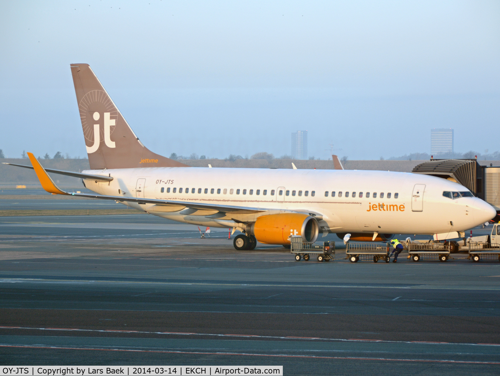 OY-JTS, 2003 Boeing 737-7K2 C/N 33465, Stand A12, taken from B10 onboard OY-GRN
