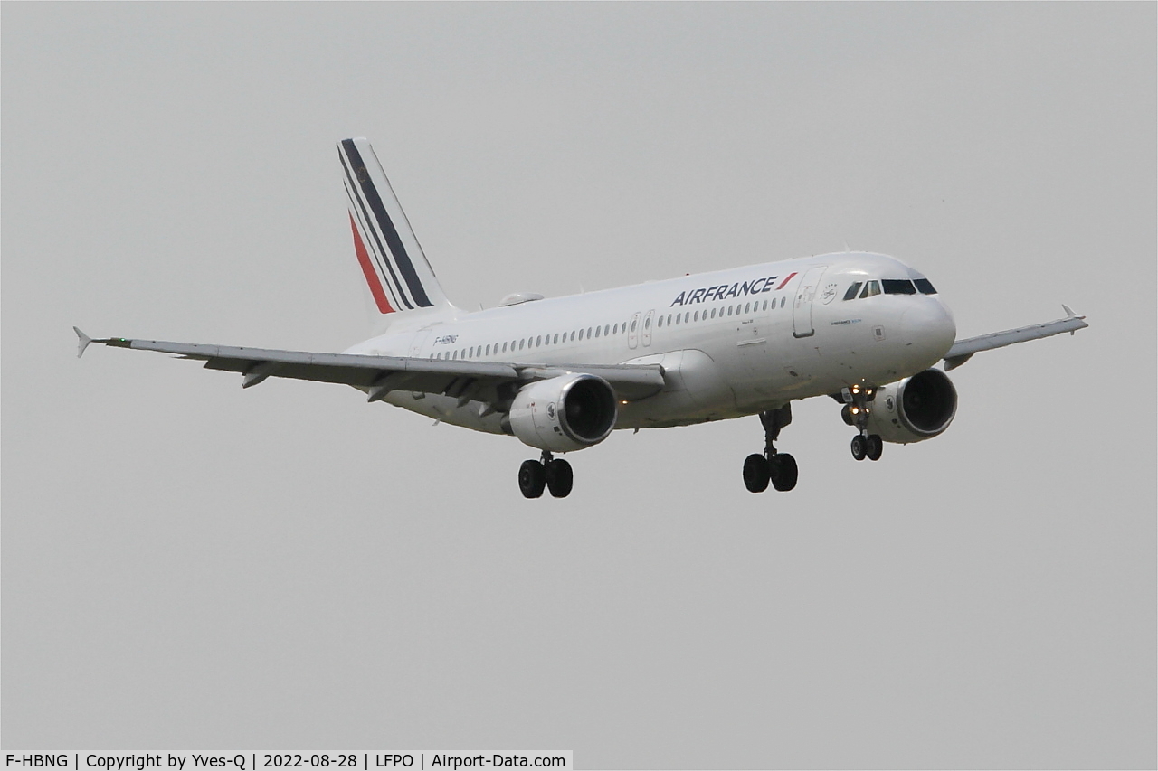 F-HBNG, 2011 Airbus A320-214 C/N 4747, Airbus A320-214, On final rwy 06, Paris Orly airport (LFPO-ORY)