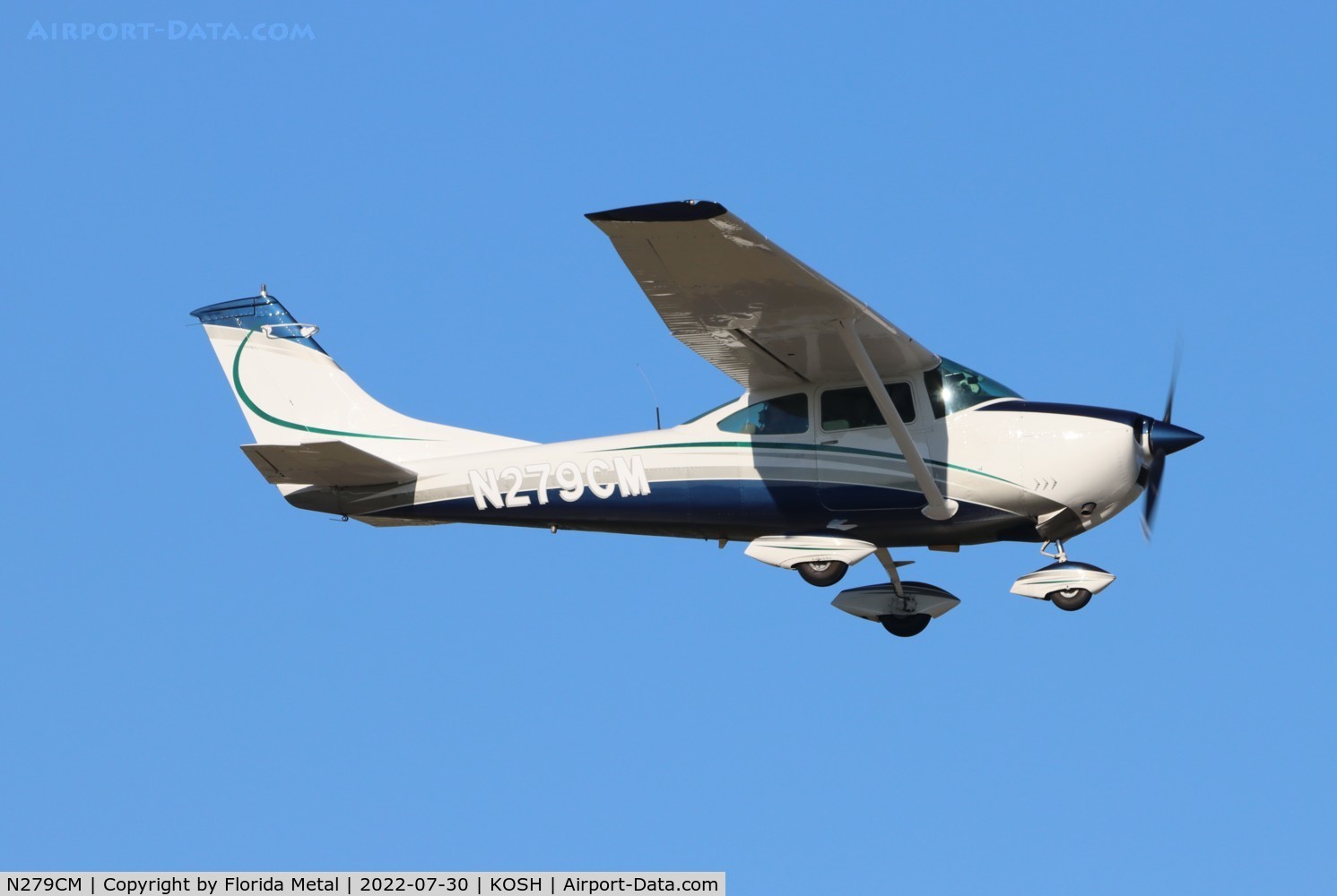 N279CM, 1969 Cessna 182M Skylane C/N 1825982, OSH 2022