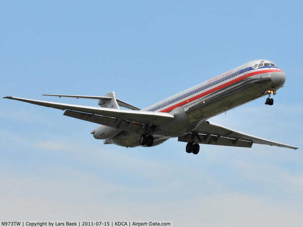 N973TW, 1999 McDonnell Douglas MD-83 (DC-9-83) C/N 53623, RWY19