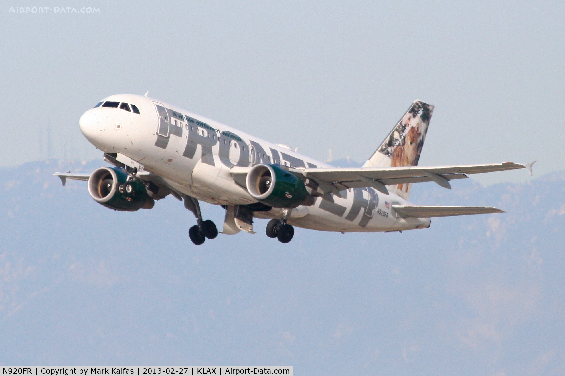 N920FR, 2003 Airbus A319-111 C/N 1997, Frontier A319, N920FR departing 25R LAX