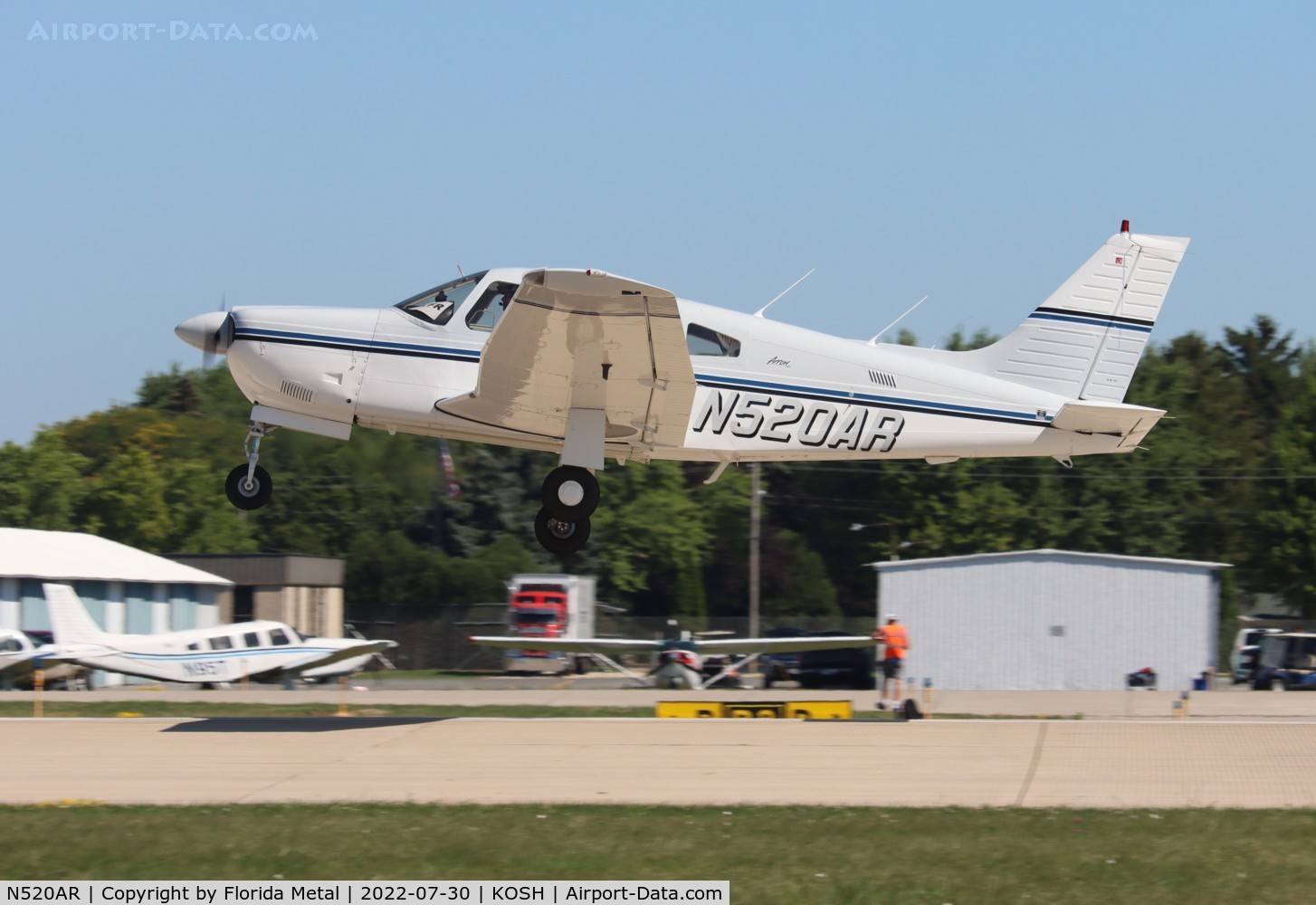 N520AR, 1992 Piper PA-28R-201 Cherokee Arrow III C/N 2837059, OSH 2022