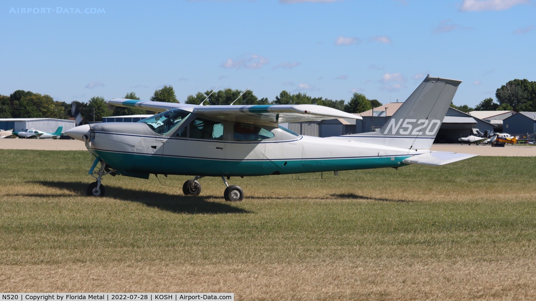 N520, Cessna 177RG Cardinal C/N 177RG1164, OSH 2022