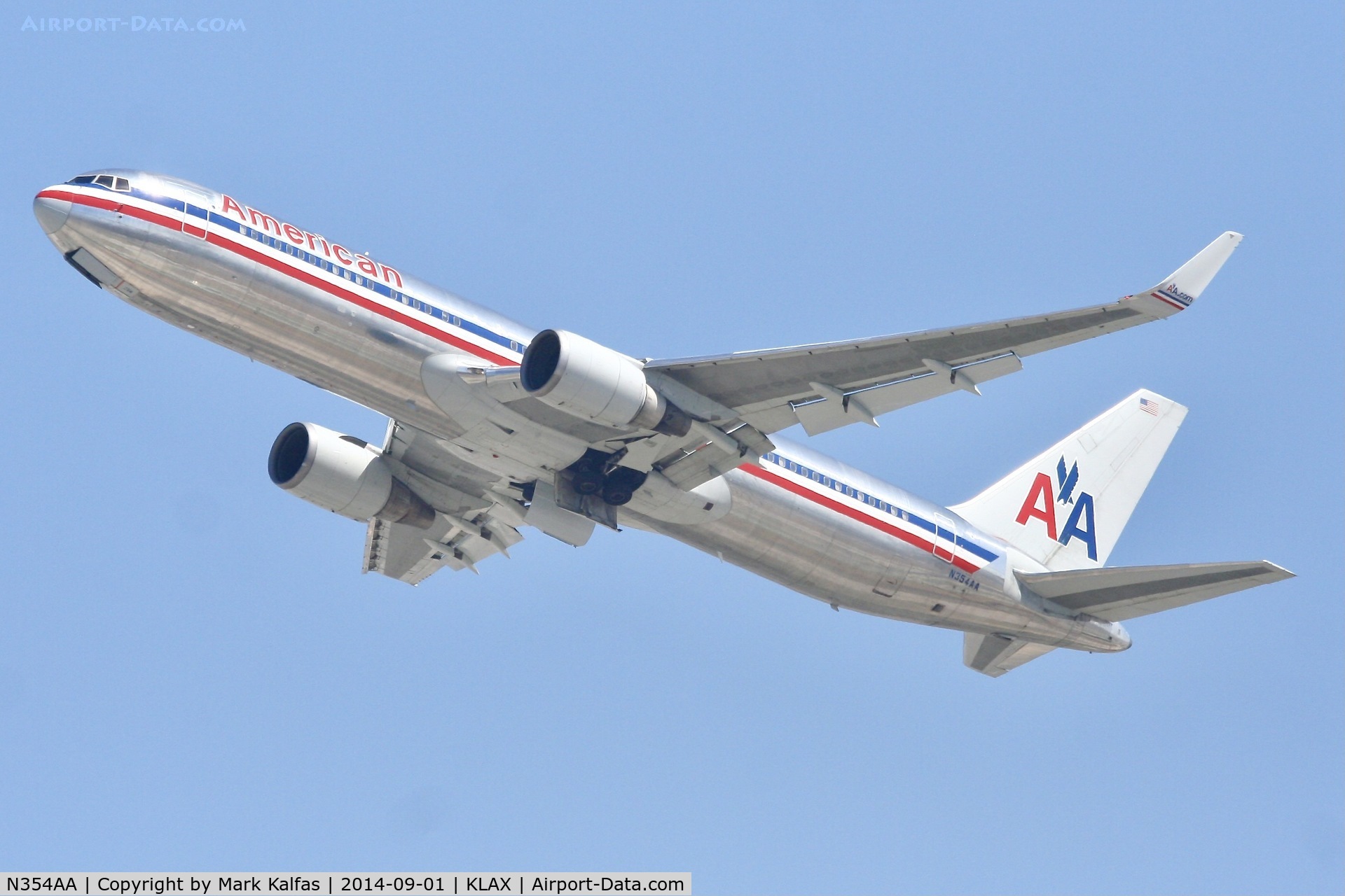 N354AA, 1988 Boeing 767-323 C/N 24035, American Boeing 767-323, N354AA departing 25R LAX