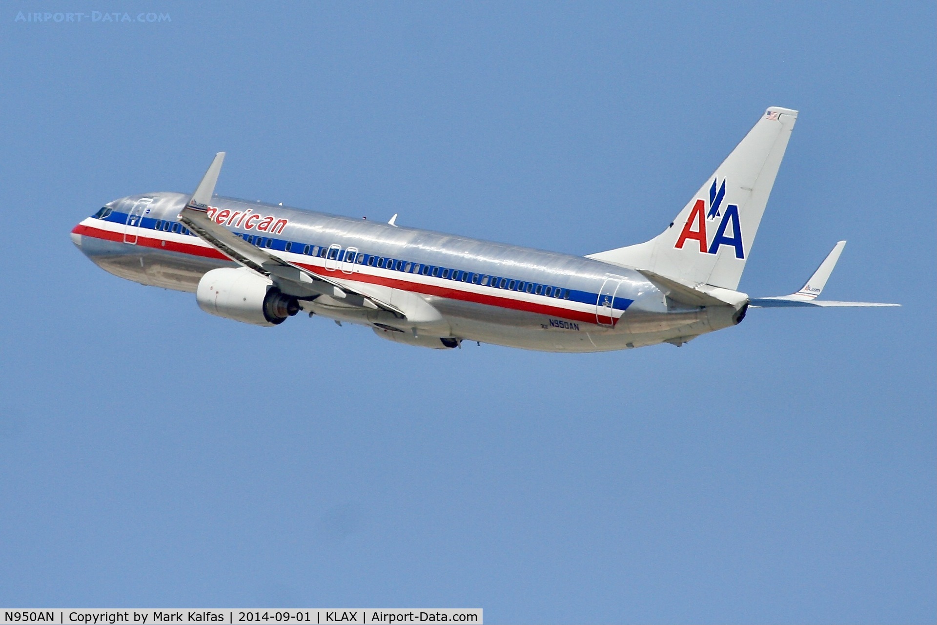 N950AN, 2000 Boeing 737-823 C/N 30087, American Boeing 737-823, N950AN departing 25R LAX