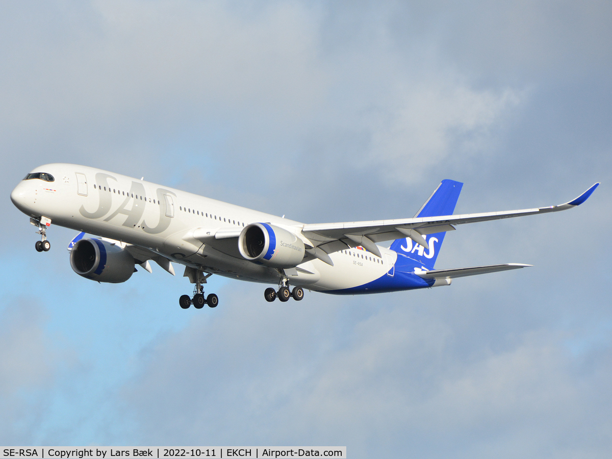 SE-RSA, 2019 Airbus A350-941 C/N 358, RWY22L
