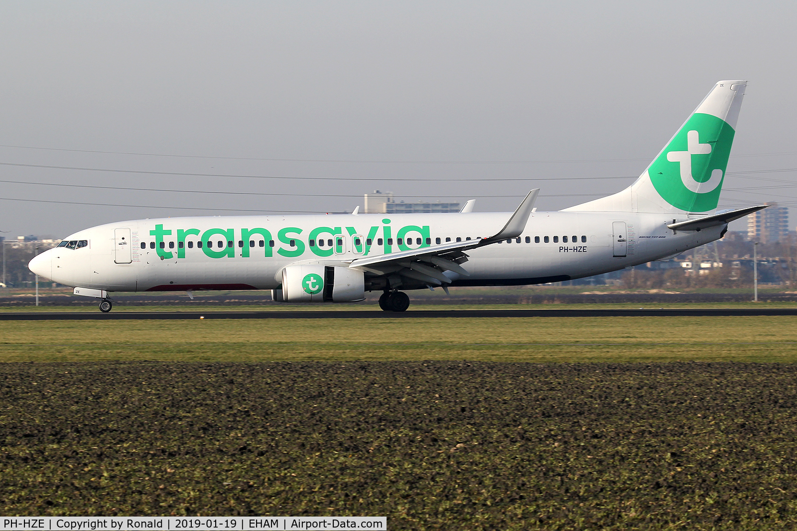 PH-HZE, 1999 Boeing 737-8K2 C/N 28377, at spl