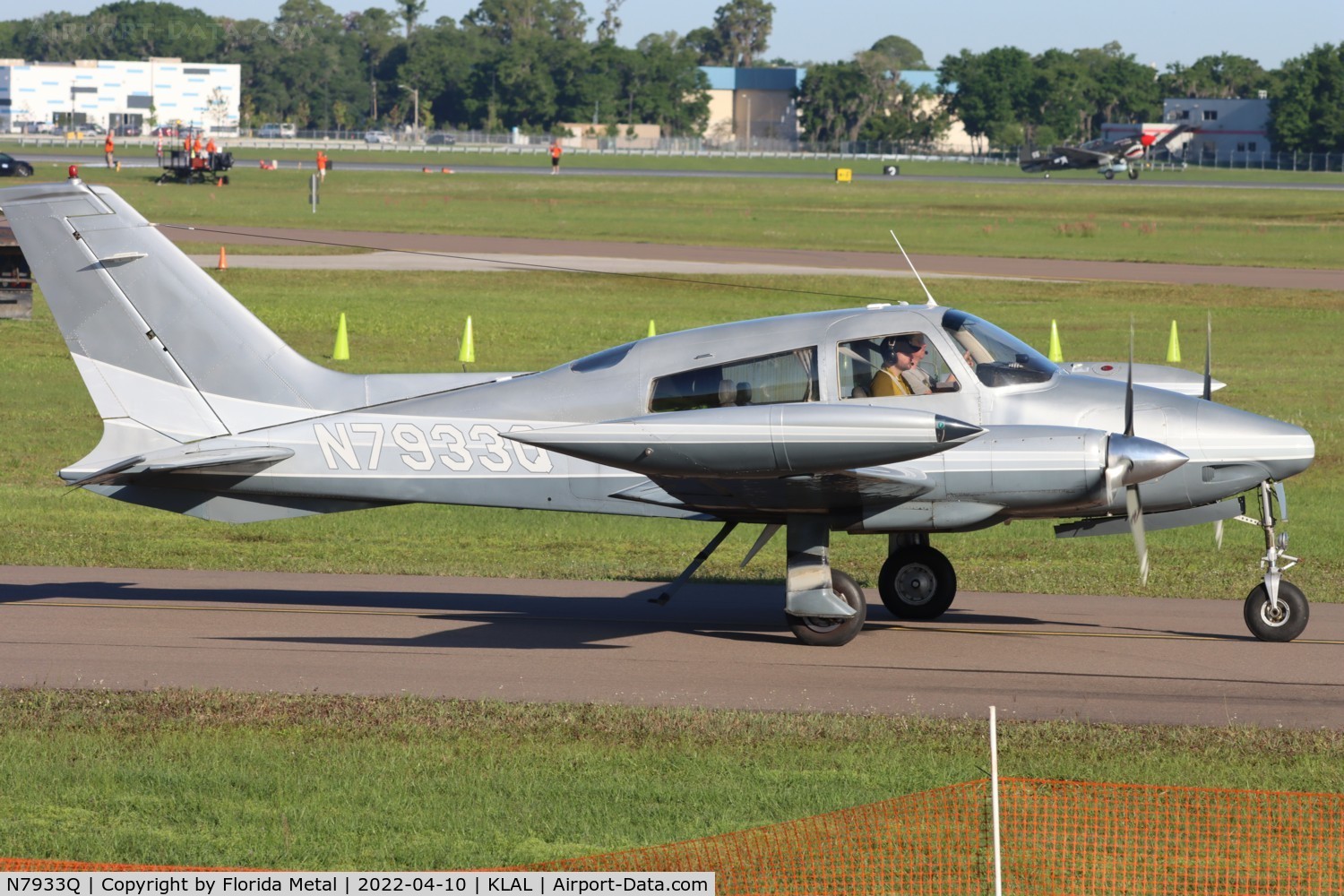 N7933Q, 1972 Cessna 310Q C/N 310Q0665, Sun N Fun 2022
