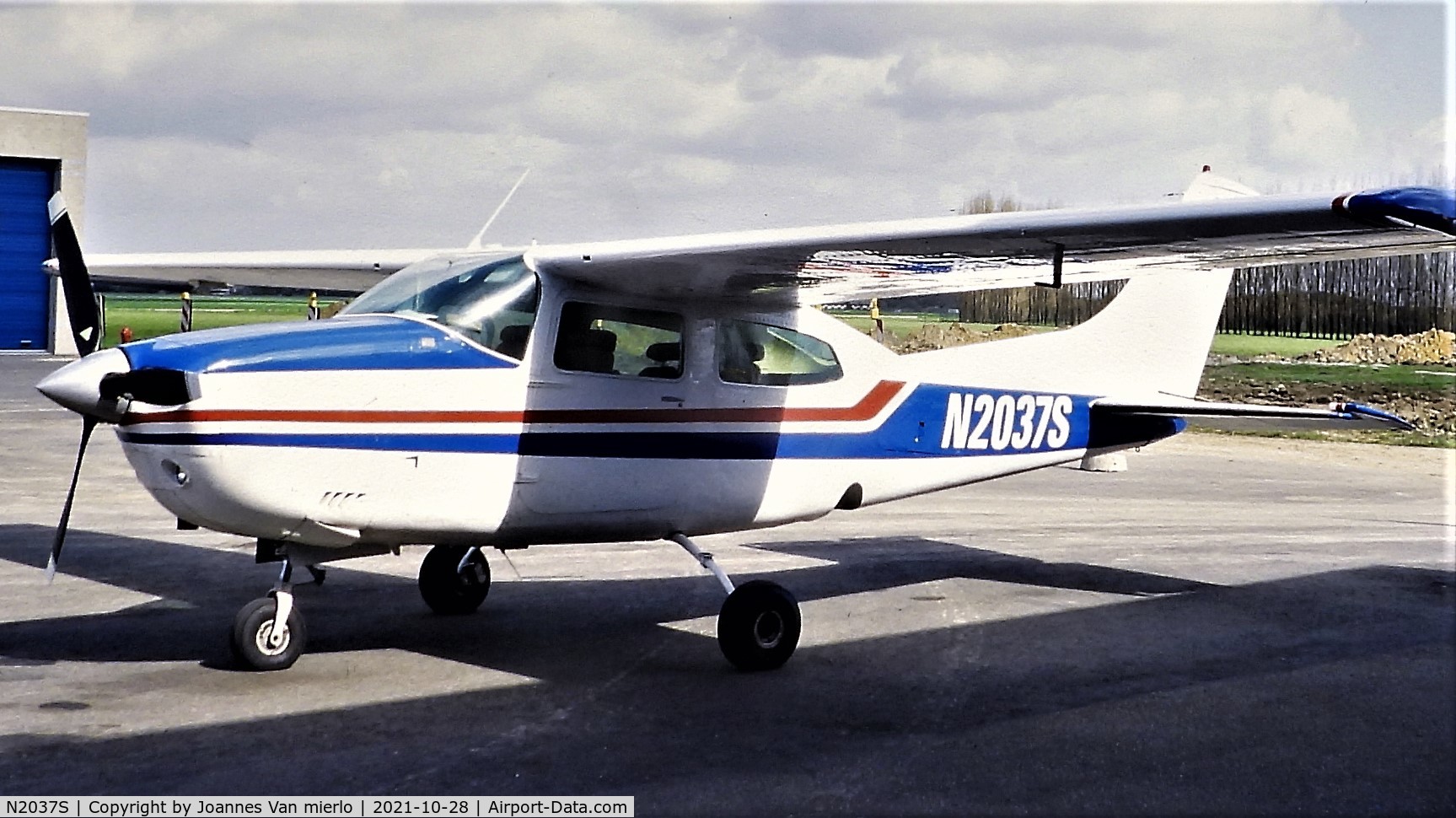 N2037S, 1975 Cessna T210L Turbo Centurion C/N 21061005, Slide scan