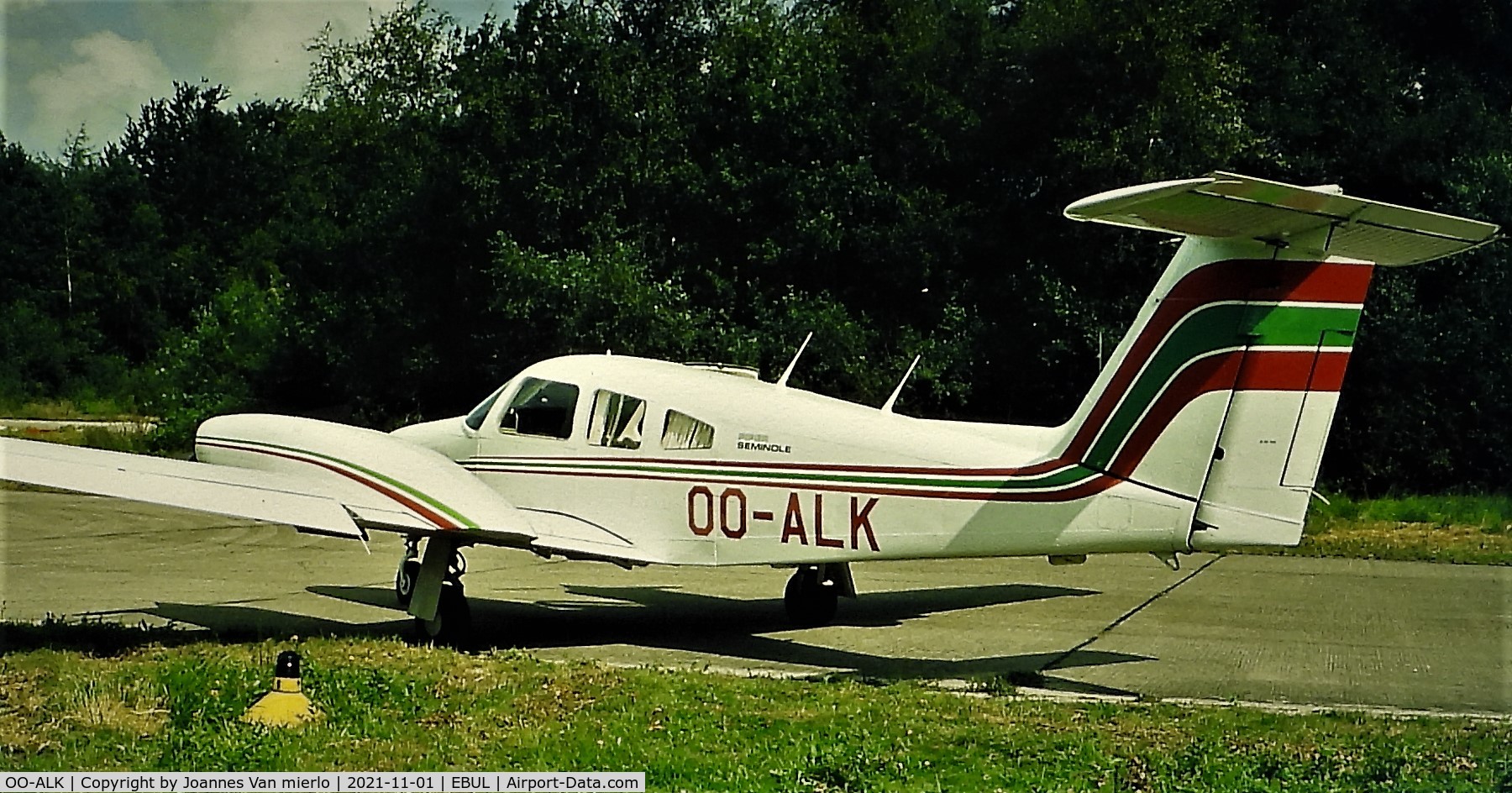 OO-ALK, 1979 Piper PA-44-180 Seminole C/N 44-7995209, Slide scan