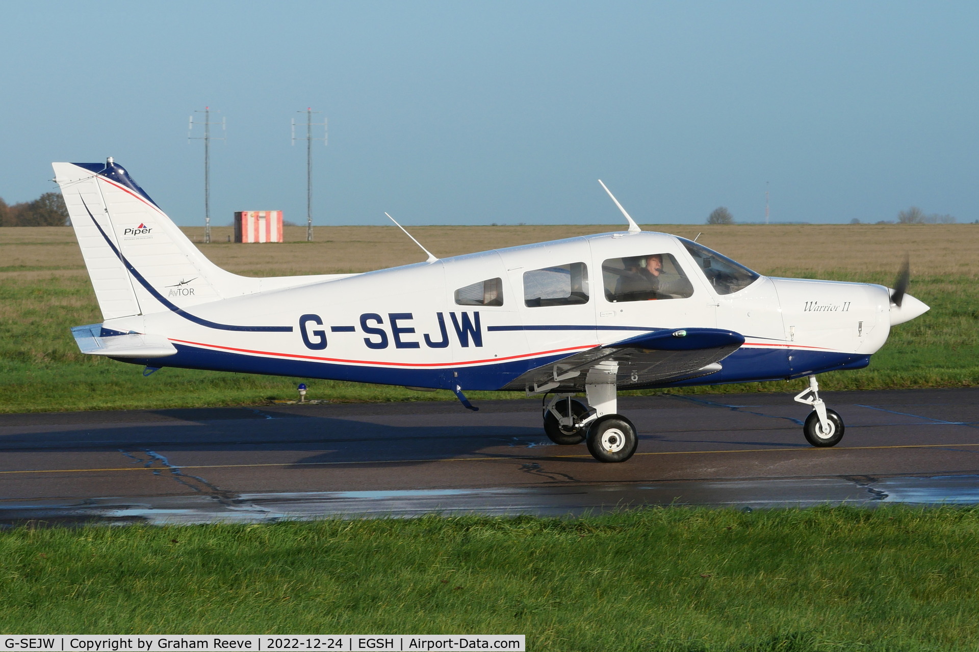 G-SEJW, 1978 Piper PA-28-161 Cherokee Warrior II C/N 28-7816469, Now with a dark blue under side.