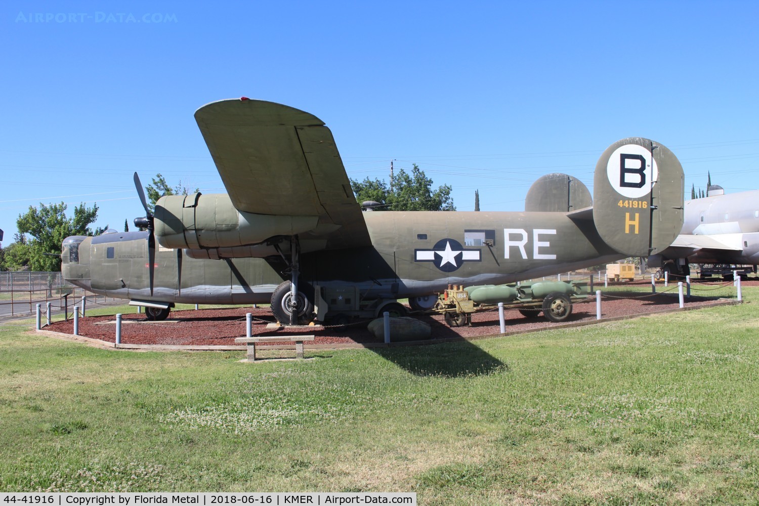 44-41916, 1944 Consolidated B-24M-5-CO Liberator C/N 5852, Museum B-24 zx