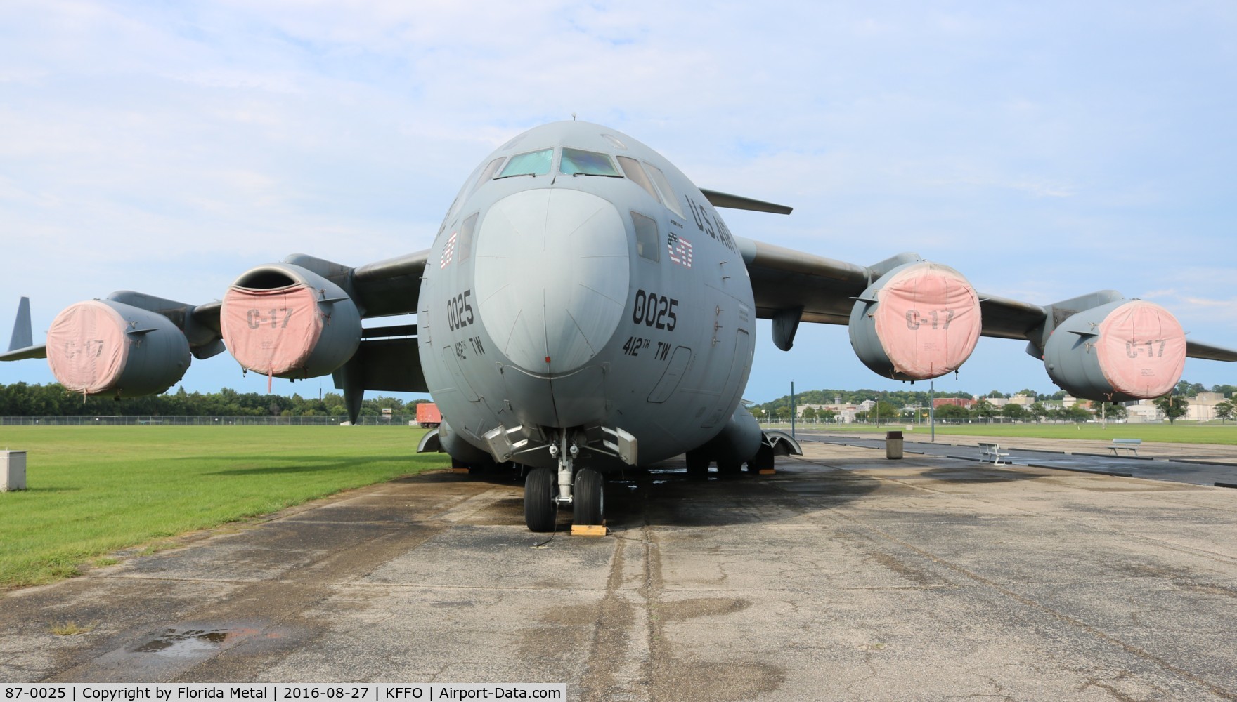 87-0025, 1987 McDonnell Douglas C-17A Globemaster III C/N F-001/T-1, C-17A zx